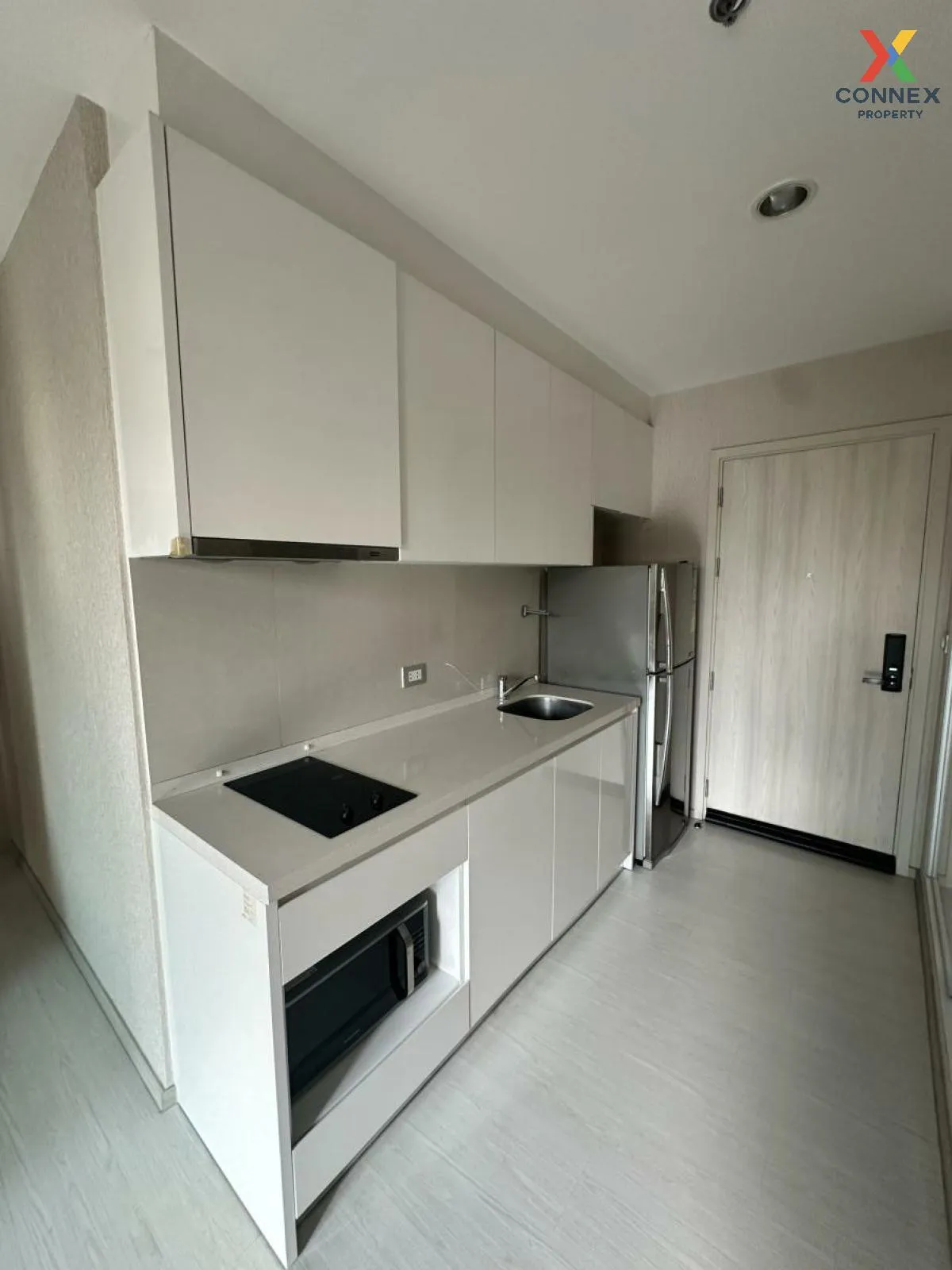 FOR RENT condo , RHYTHM Sukhumvit 42 , BTS-Ekkamai , Phra Khanong
