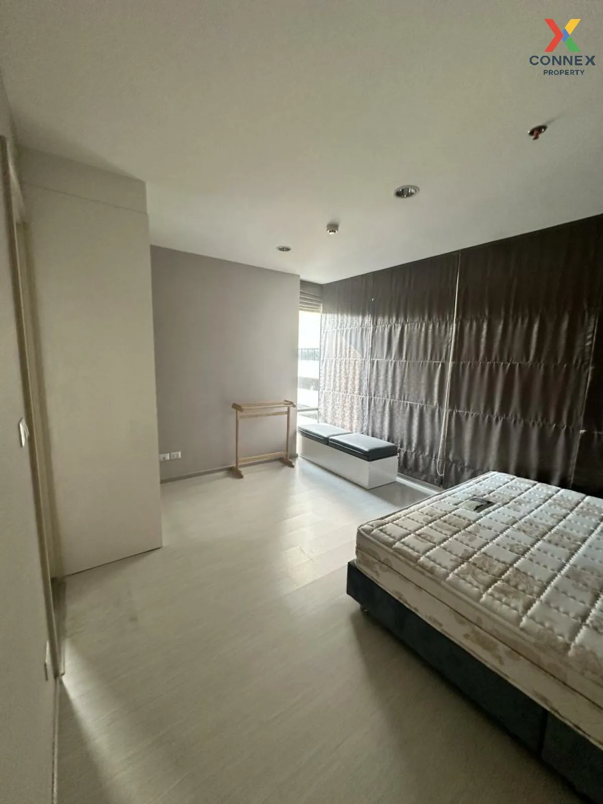 FOR RENT condo , RHYTHM Sukhumvit 42 , BTS-Ekkamai , Phra Khanong