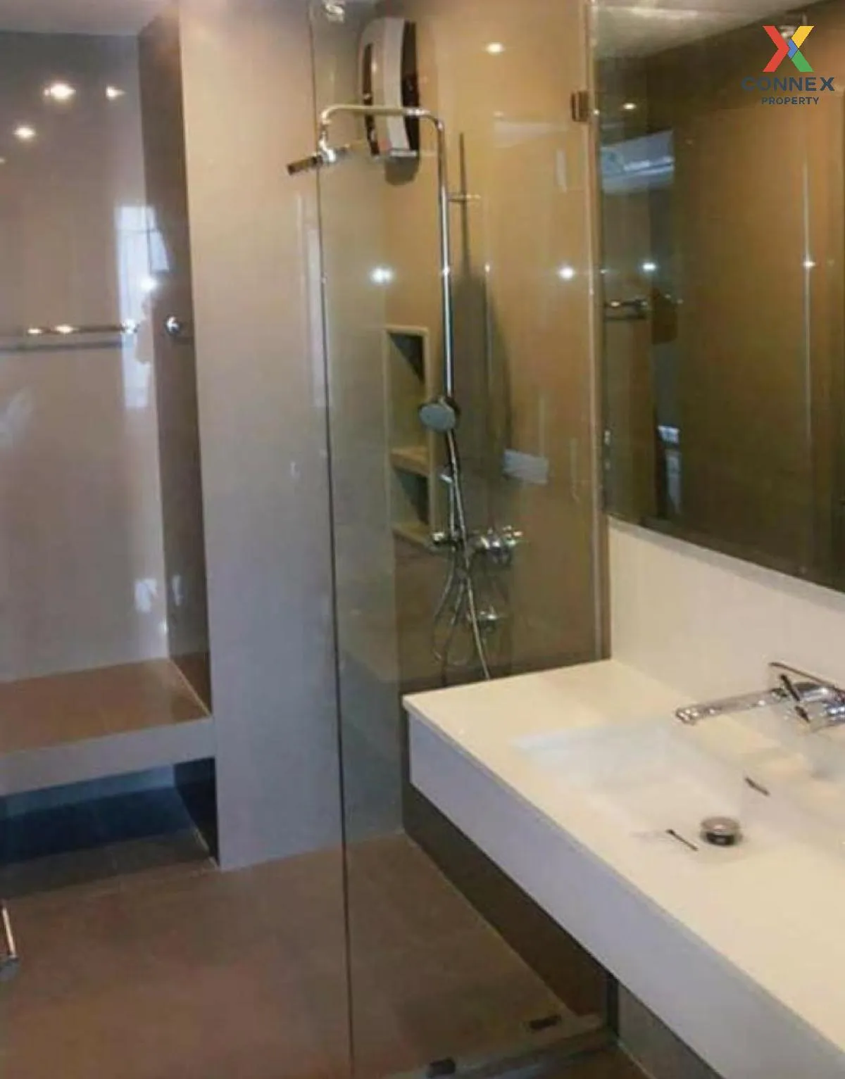 FOR RENT condo , RHYTHM Sukhumvit 42 , BTS-Ekkamai , Phra Khanong