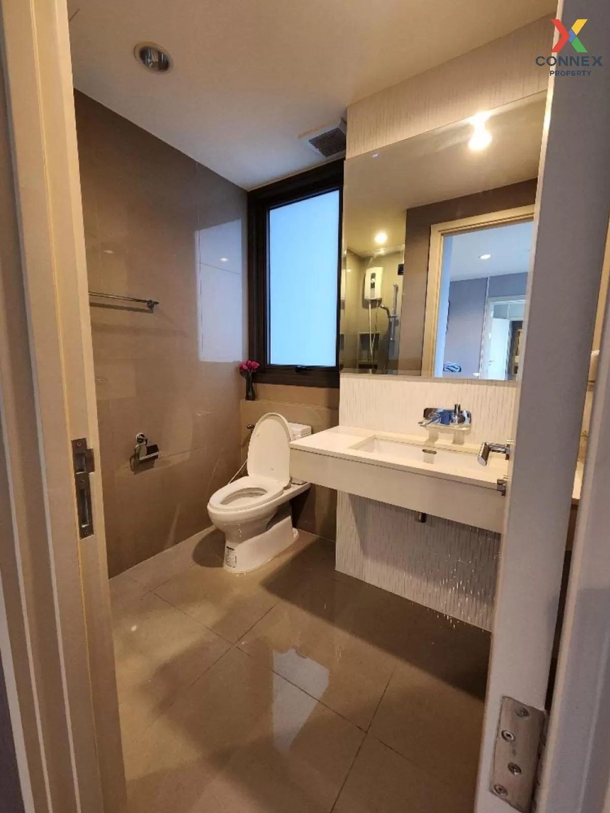 FOR RENT condo , RHYTHM Sukhumvit 42 , BTS-Ekkamai , Phra Khanong 4