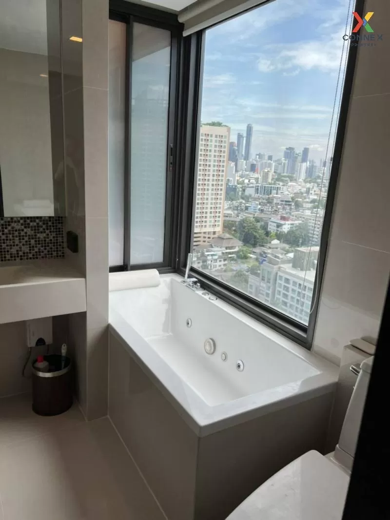 FOR RENT condo , RHYTHM Sukhumvit 44/1 , BTS-Phra Khanong , Phra 