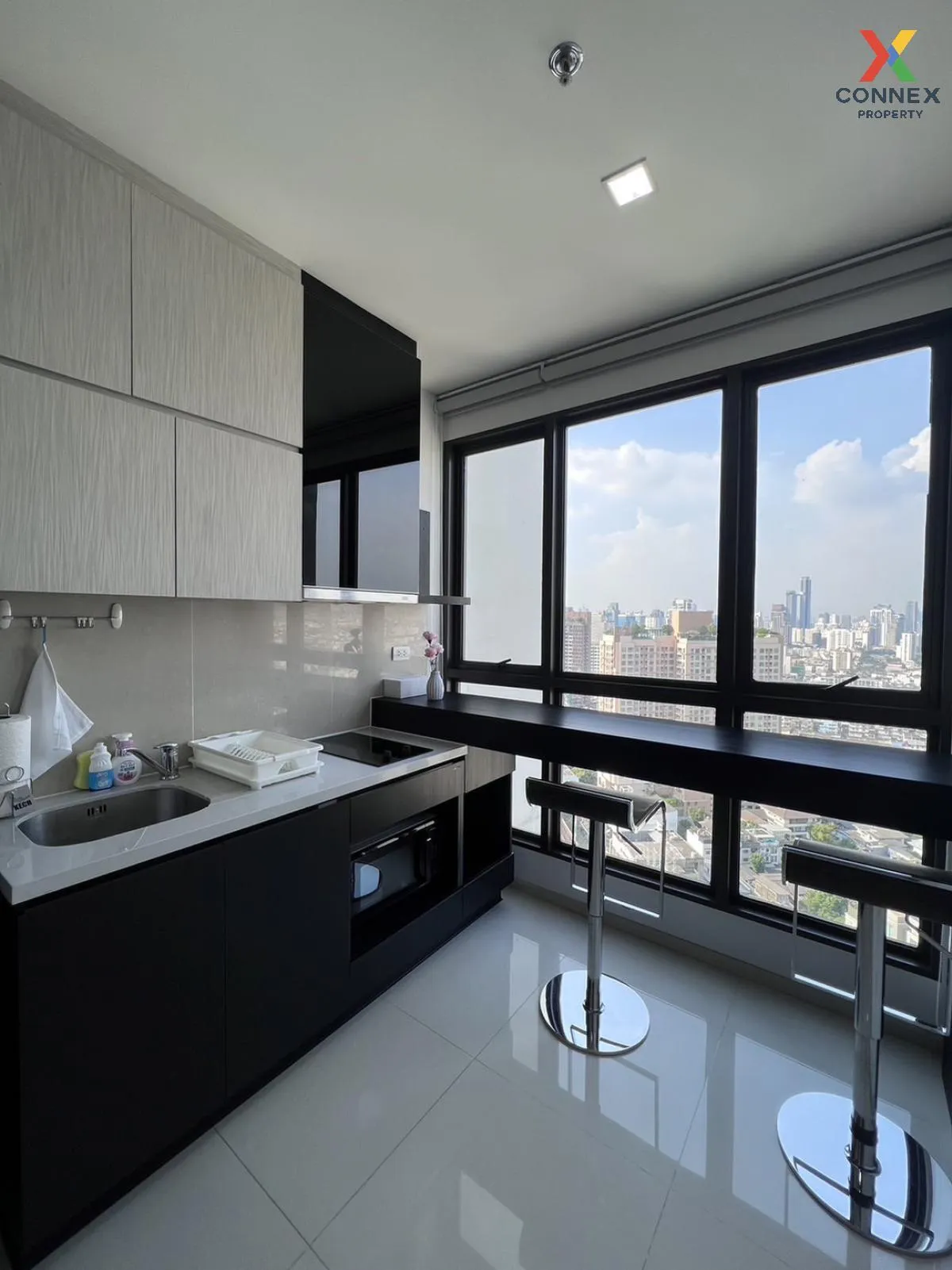 FOR RENT condo , RHYTHM Sukhumvit 44/1 , BTS-Phra Khanong , Phra  3