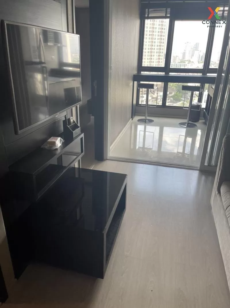 FOR RENT condo , RHYTHM Sukhumvit 44/1 , BTS-Phra Khanong , Phra  3