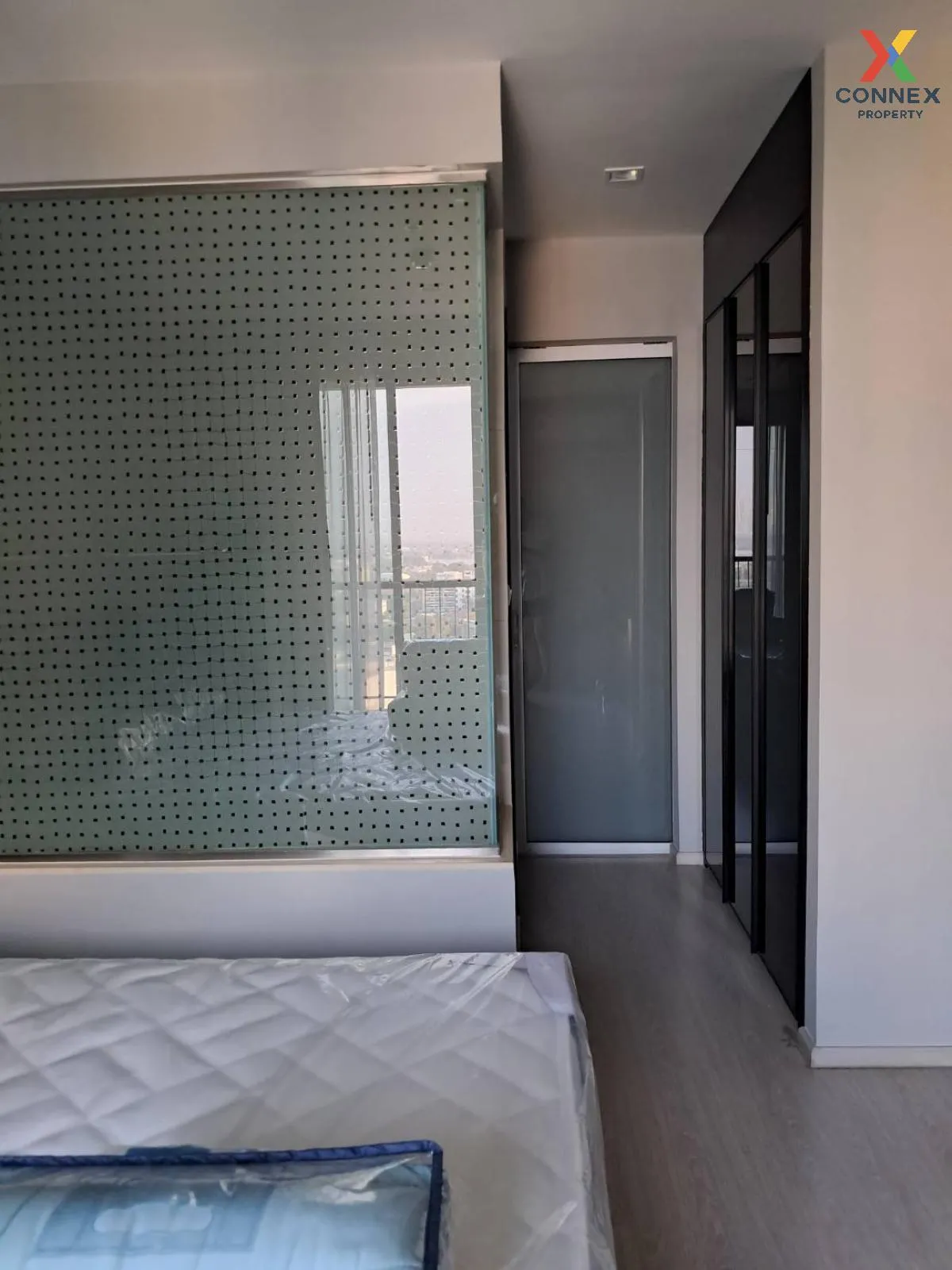 FOR RENT condo , RHYTHM Sukhumvit 44/1 , BTS-Phra Khanong , Phra 