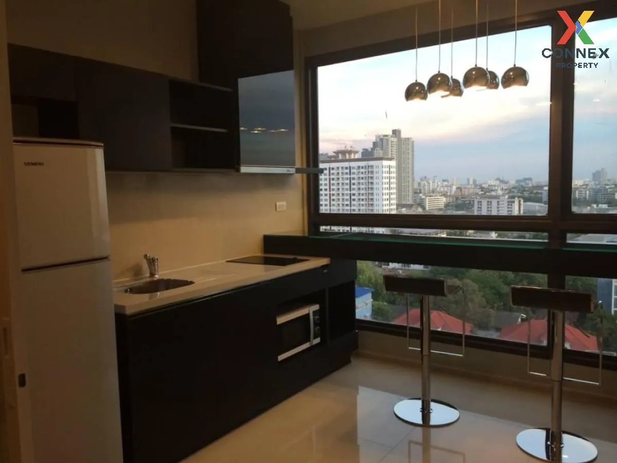 FOR RENT condo , RHYTHM Sukhumvit 44/1 , BTS-Phra Khanong , Phra 