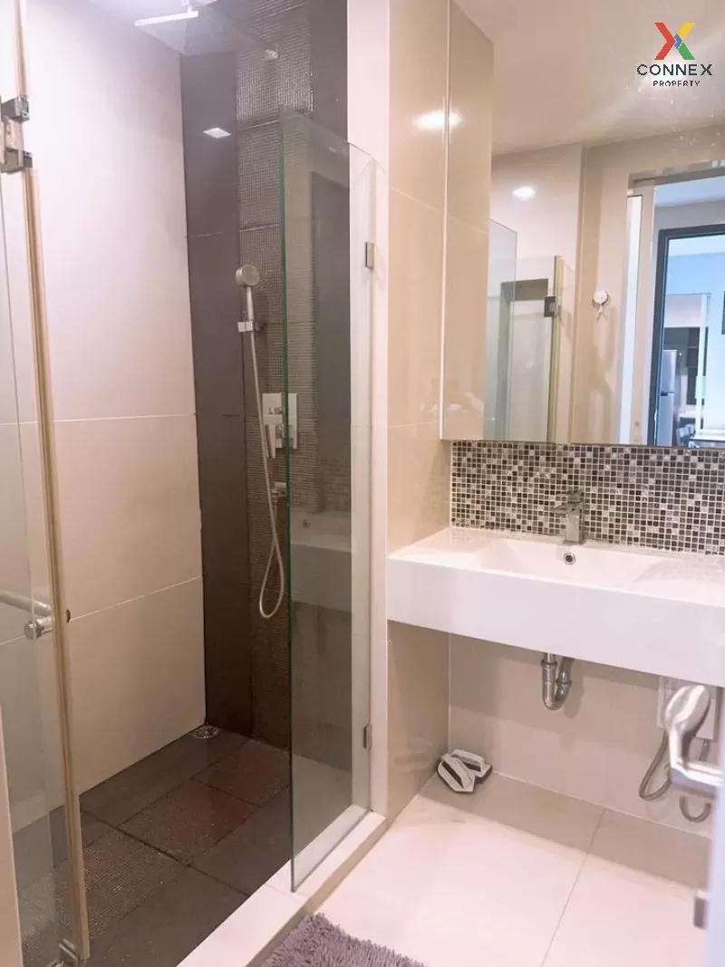 FOR RENT condo , RHYTHM Sukhumvit 44/1 , BTS-Phra Khanong , Phra 