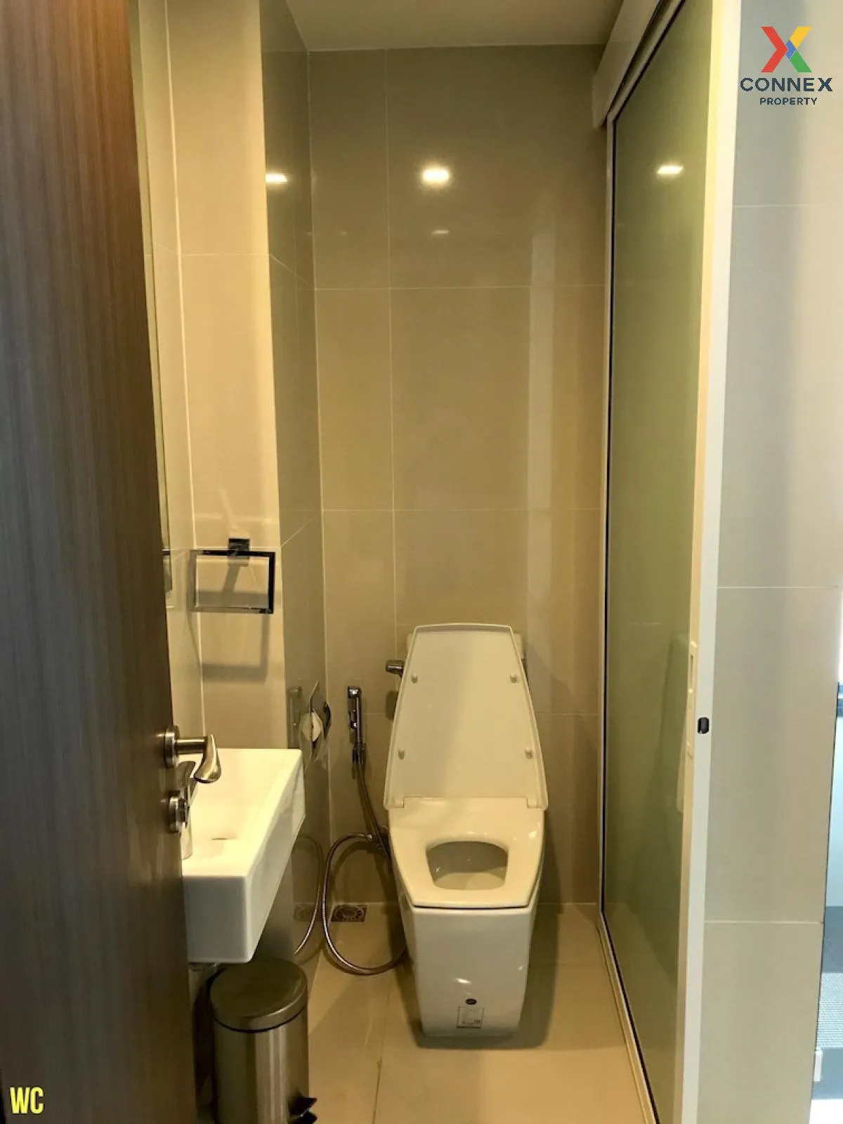 FOR RENT condo , RHYTHM Sukhumvit 44/1 , BTS-Phra Khanong , Phra 