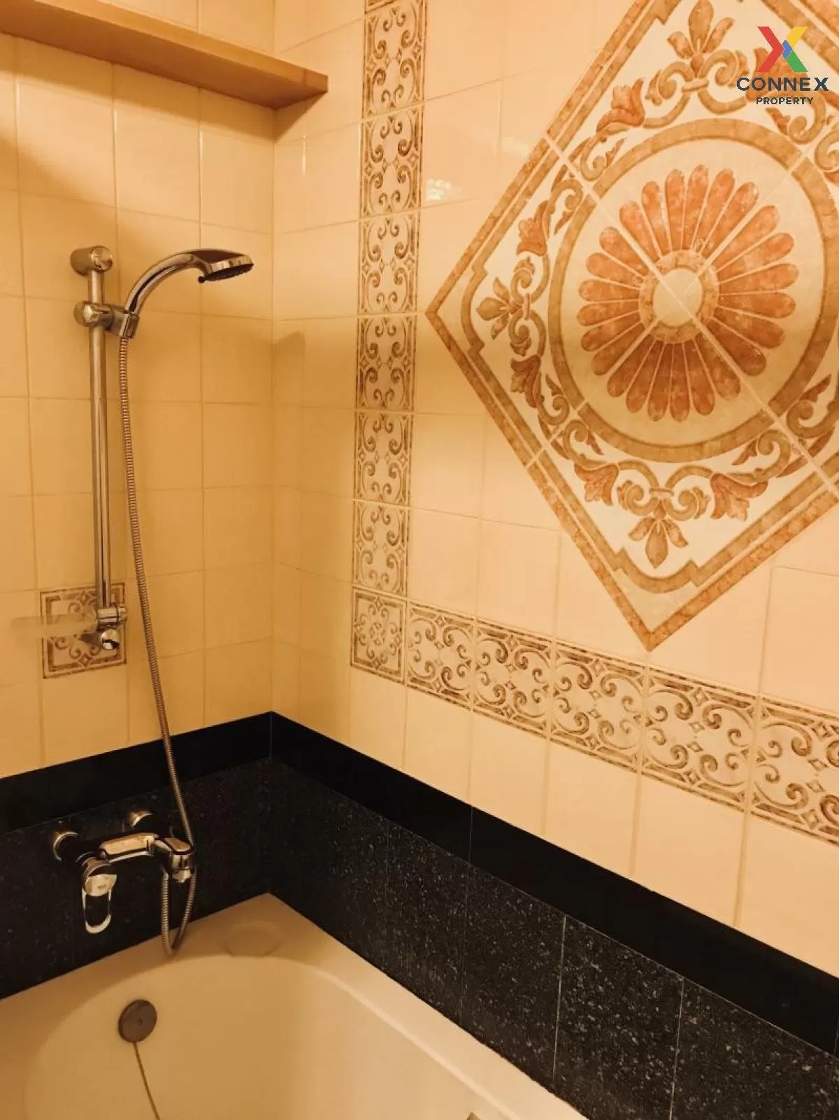 เช่าคอนโด  เดอะ รอยัล เพลส2 BTS-สถานีราชดำริ ลุมพินี เขต ปทุมวัน 