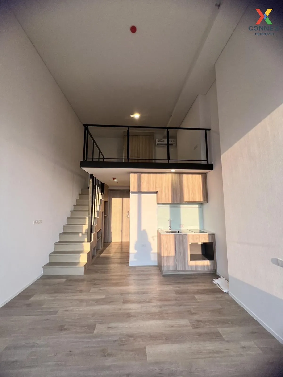 ขายคอนโด  \nรามาดา บาย วินด์แฮม กรุงเทพ สุขุมวิท 87 BTS-บางจาก บา ขายคอนโด  \nรามาดา บาย วินด์แฮม กรุงเทพ สุขุมวิท 87 BTS-บางจาก บา 1