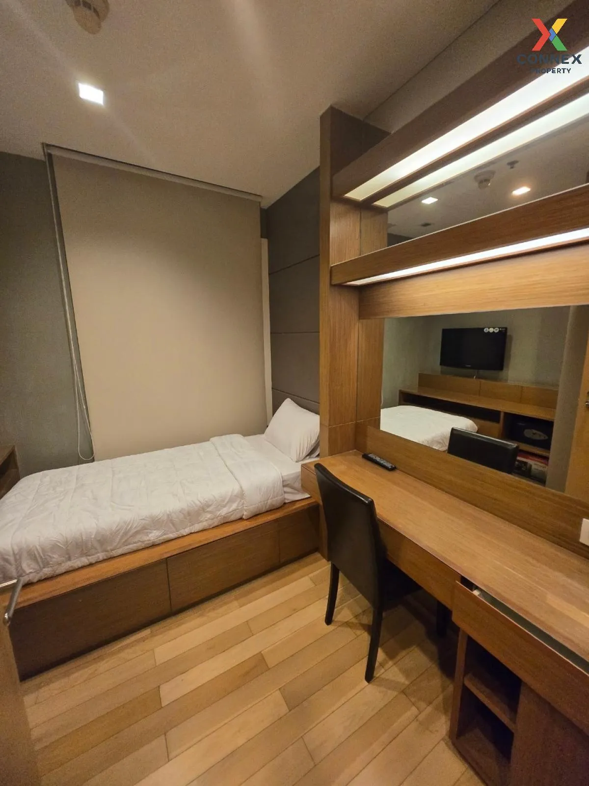 For Sale Condo , Siri at Sukhumvit , nice view , high floor , BTS