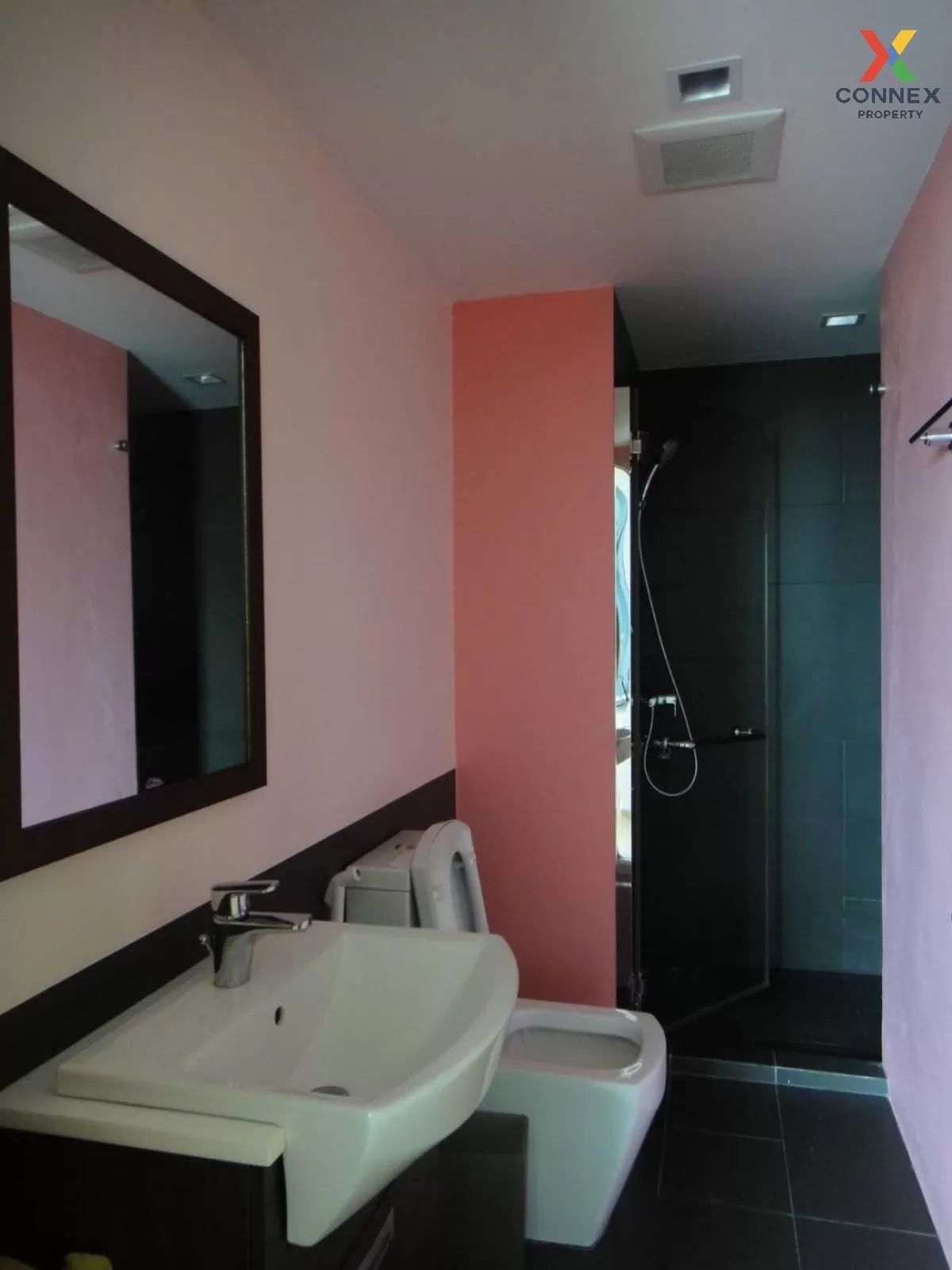 เช่าคอนโด  สิริ แอท สุขุมวิท BTS-ทองหล่อ พระโขนง เขต วัฒนา กรุงเท