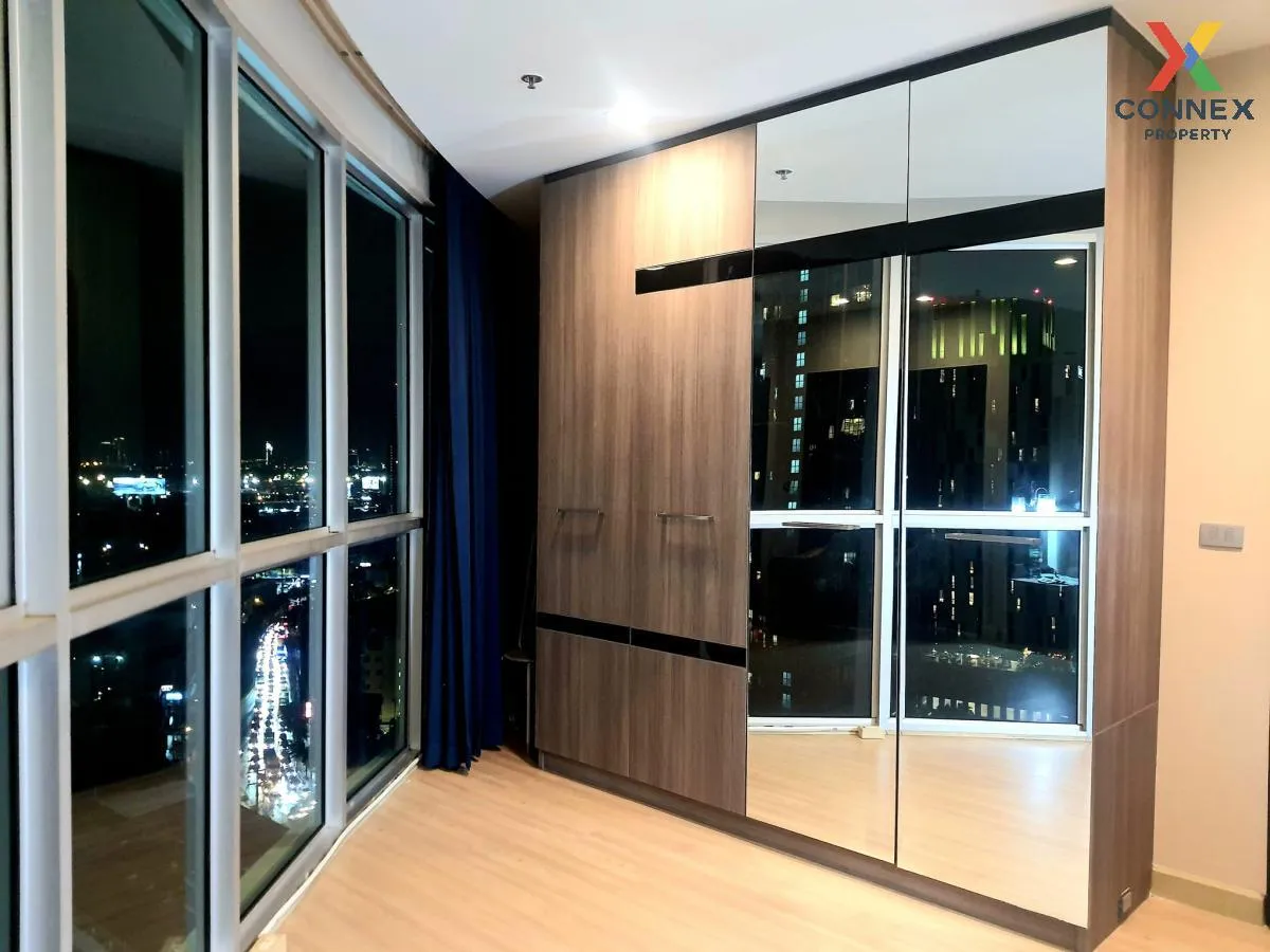 FOR RENT condo , Sky Walk Residences , BTS-Phra Khanong , Phra Kh