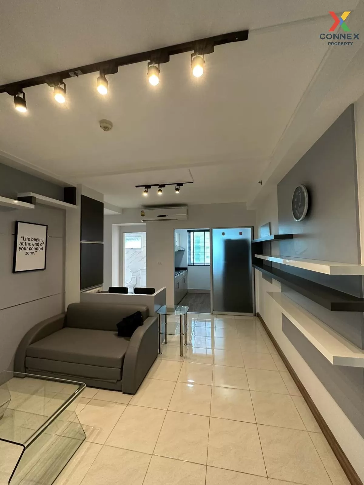 เช่าคอนโด  ศุภาลัย ปาร์ค เอกมัย - ทองหล่อ BTS-เอกมัย บางกะปิ เขต  3