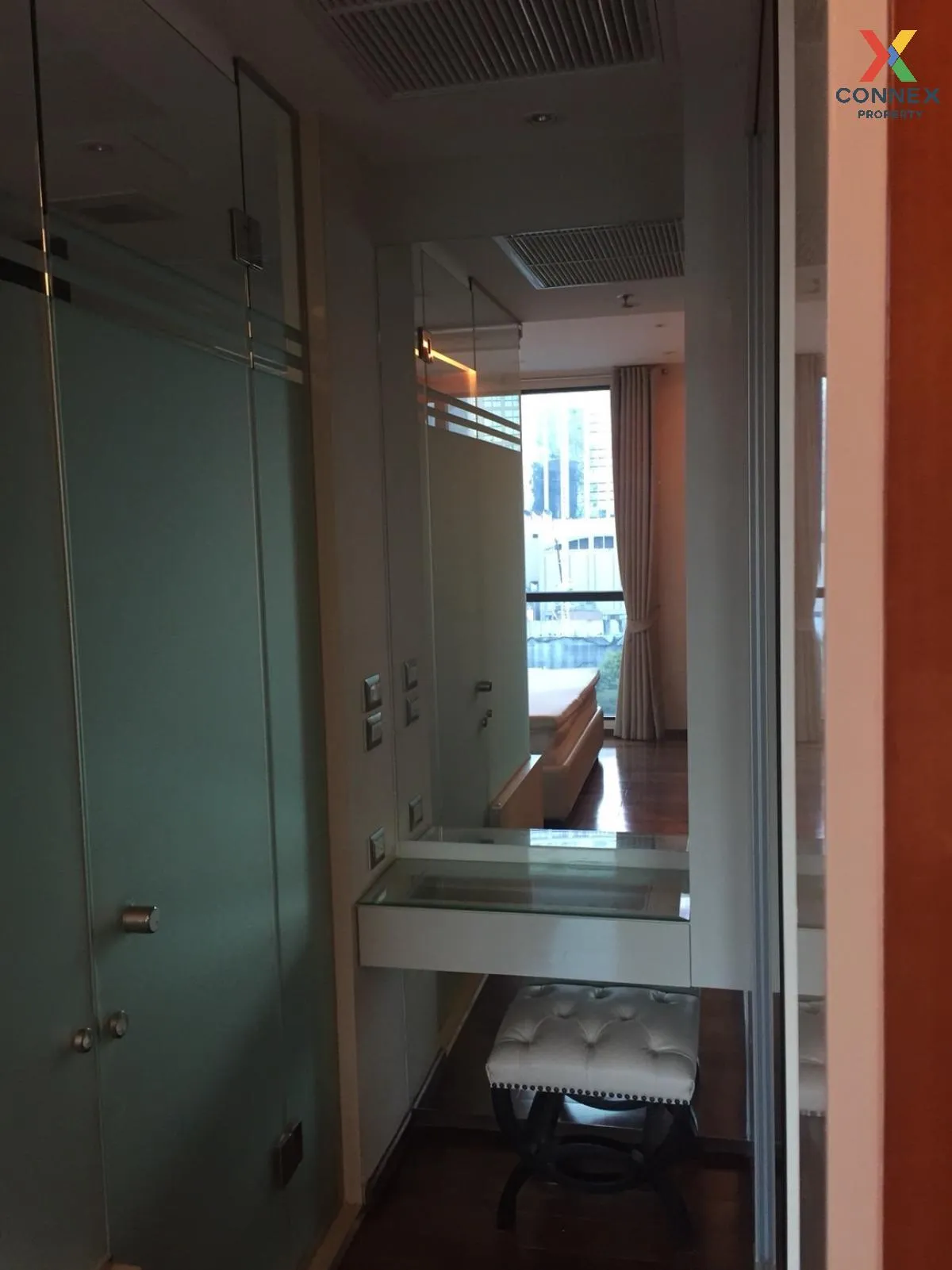 FOR RENT condo , The Address Sukhumvit 28 , BTS-Phrom Phong , Khl