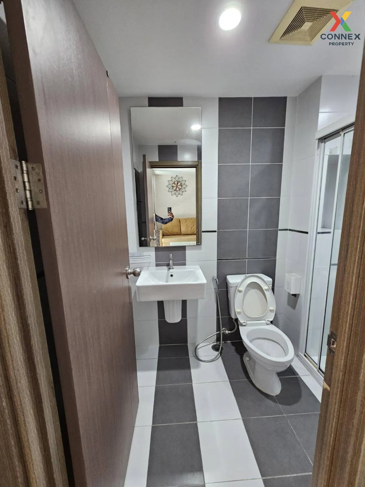 FOR RENT condo , The Base Sukhumvit 77 , BTS-On Nut , Phra Khanon