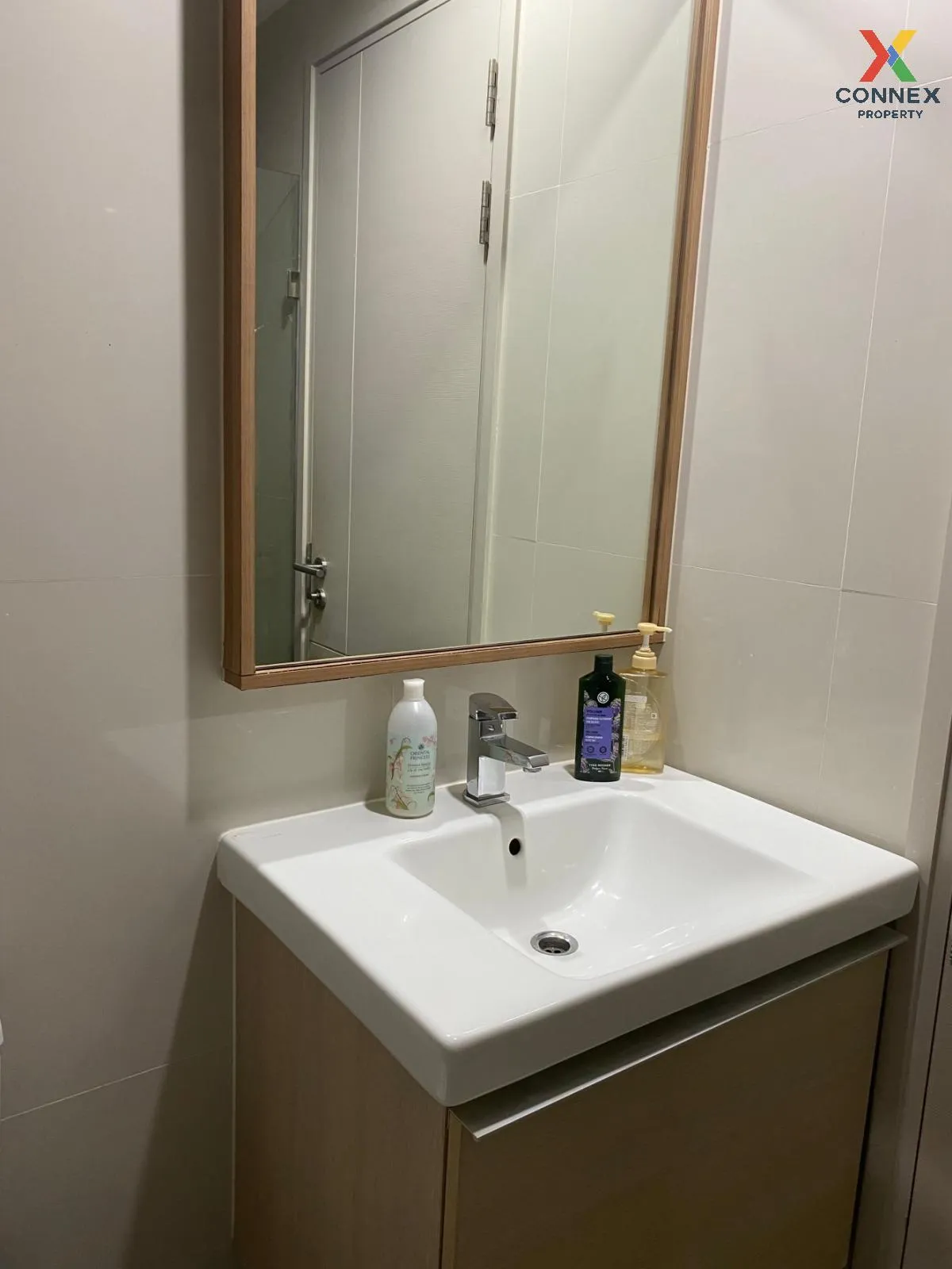 FOR RENT condo , The Capital Ekamai - Thonglor , BTS-Thong Lo , B