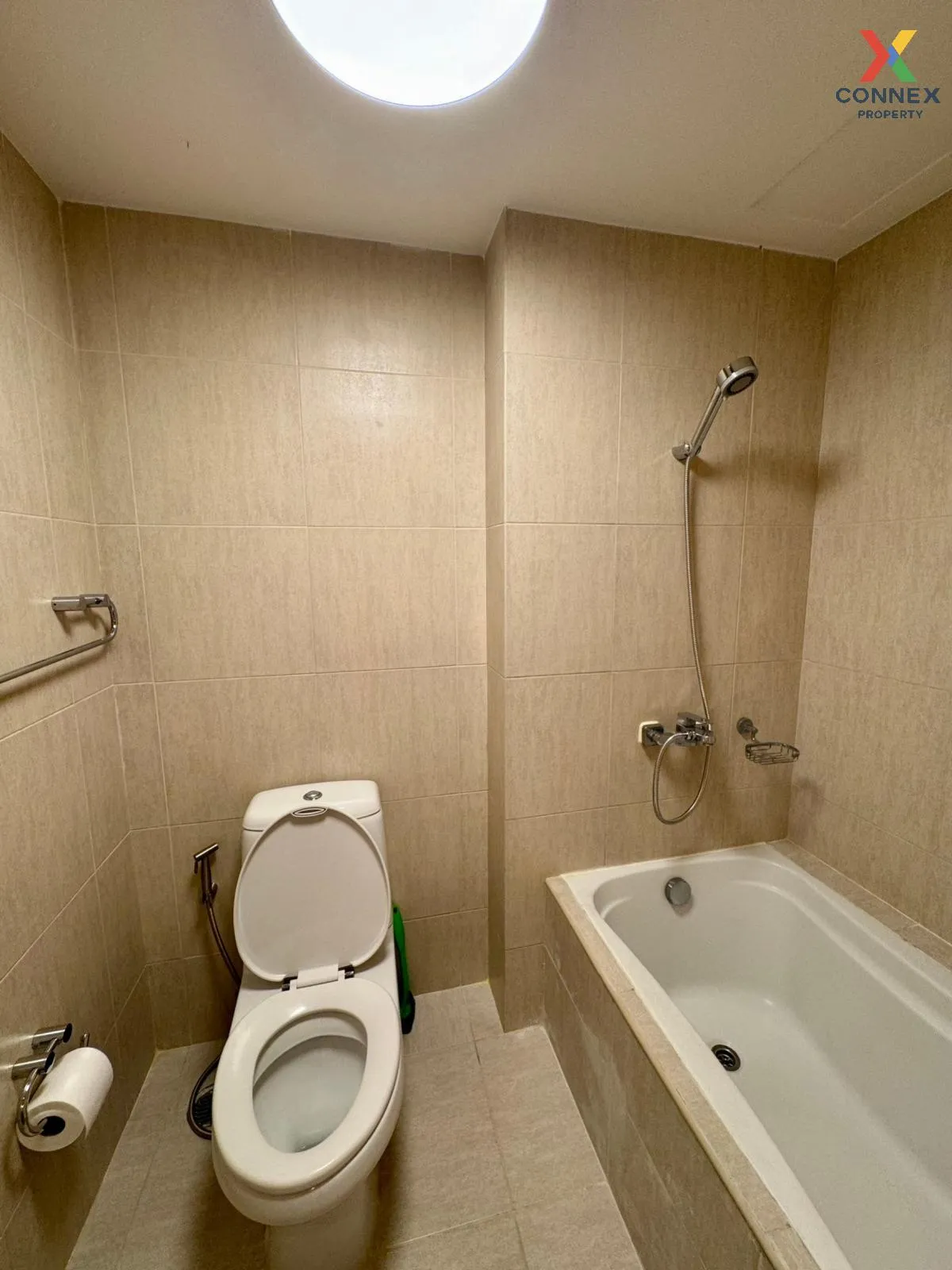 เช่าคอนโด  เดอะ โคลเวอร์ ทองหล่อ BTS-ทองหล่อ คลองตันเหนือ เขต วัฒ