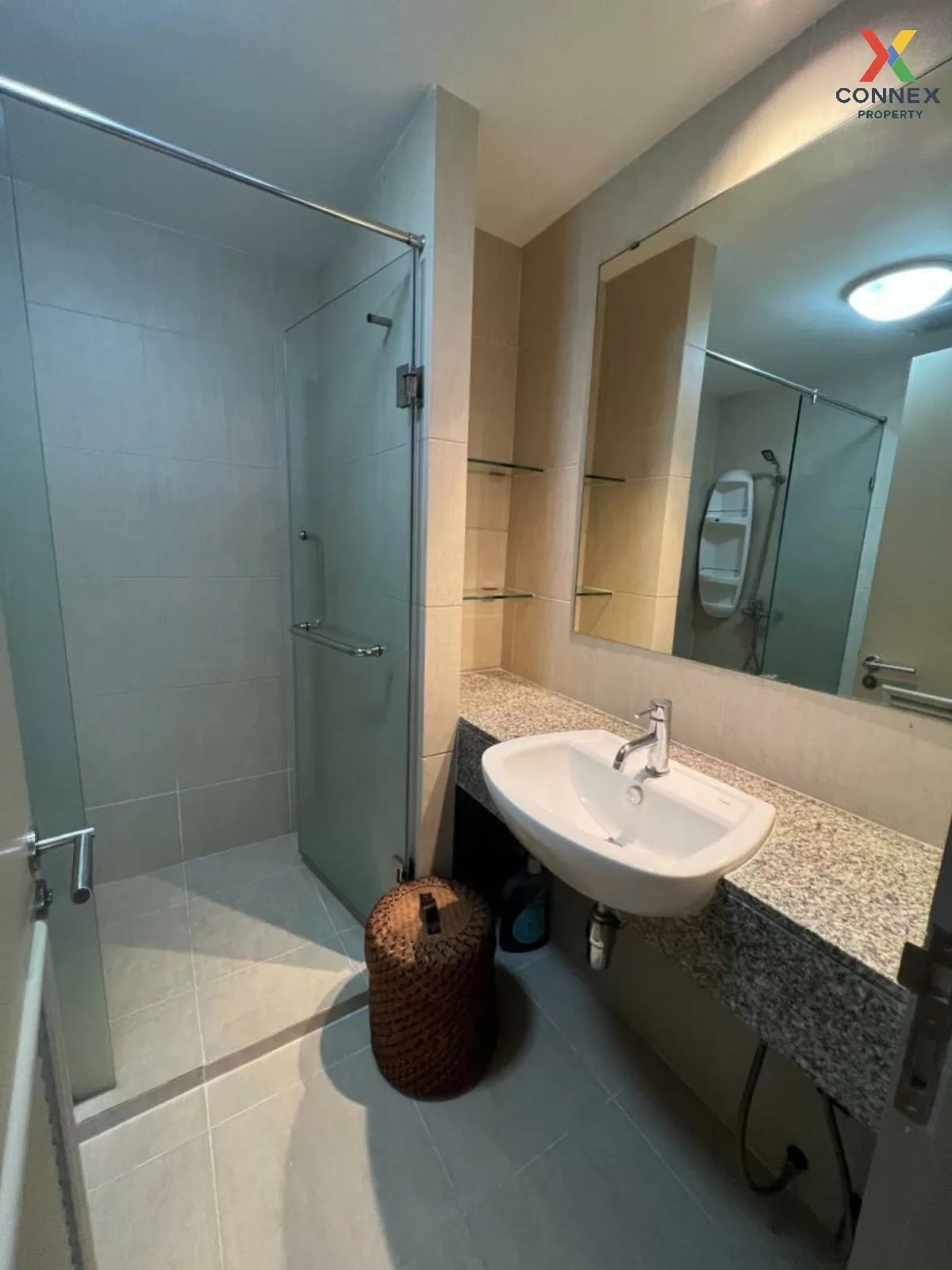 เช่าคอนโด  เดอะ โคลเวอร์ ทองหล่อ BTS-ทองหล่อ คลองตันเหนือ เขต วัฒ