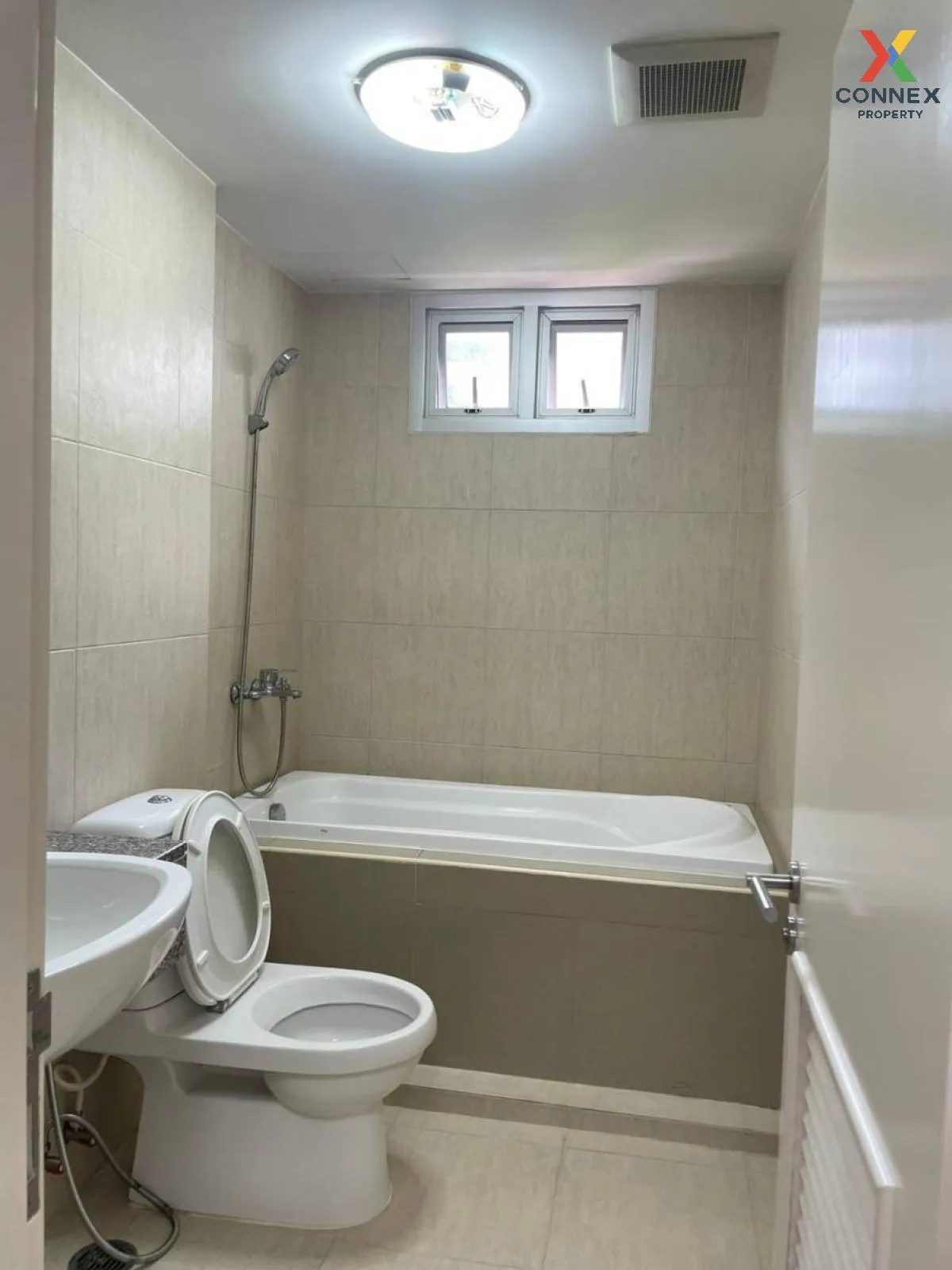 เช่าคอนโด  เดอะ โคลเวอร์ ทองหล่อ BTS-ทองหล่อ คลองตันเหนือ เขต วัฒ เช่าคอนโด  เดอะ โคลเวอร์ ทองหล่อ BTS-ทองหล่อ คลองตันเหนือ เขต วัฒ