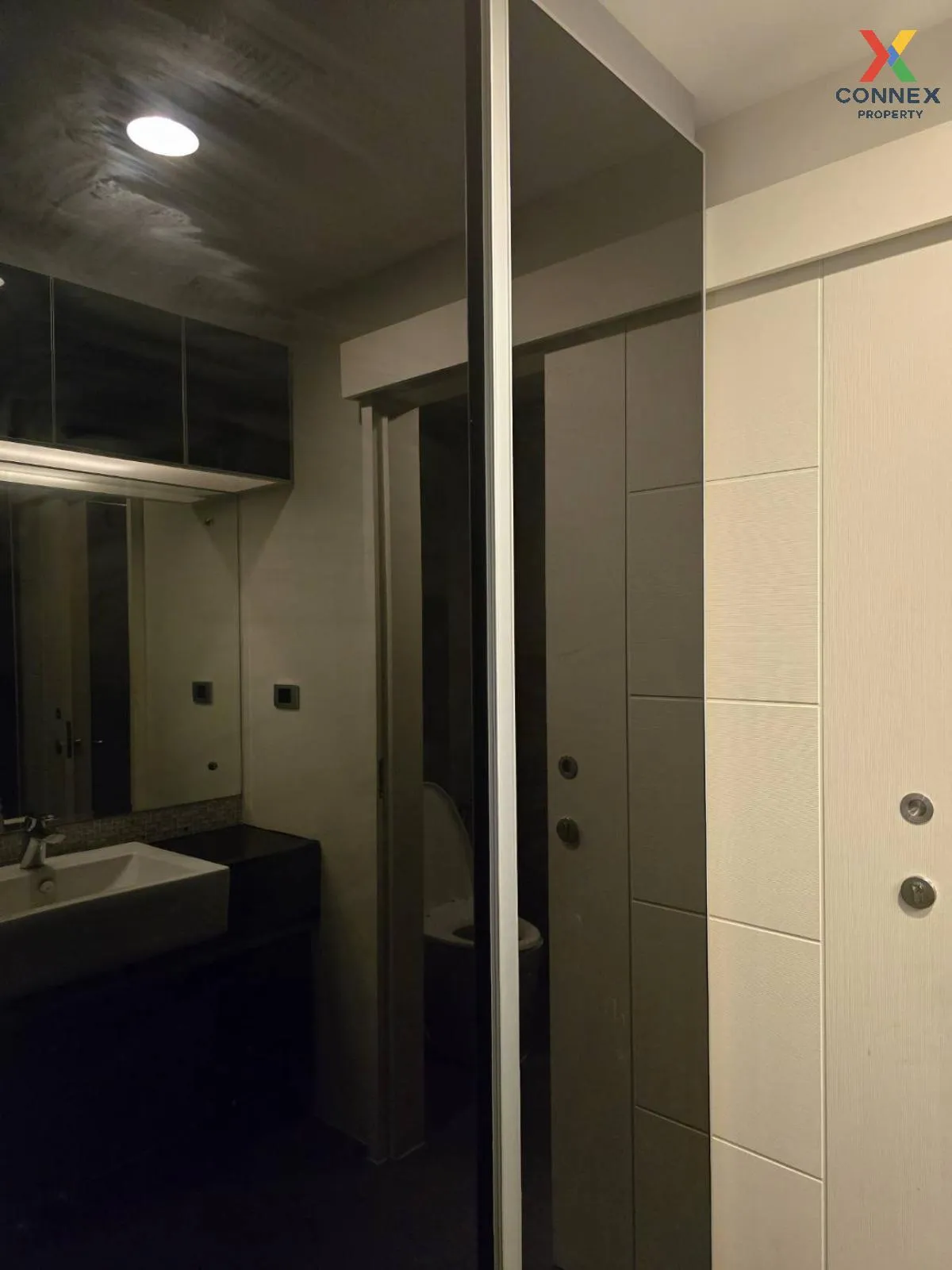 FOR RENT condo , The Crest Sukhumvit 34 , BTS-Thong Lo , Khlong T