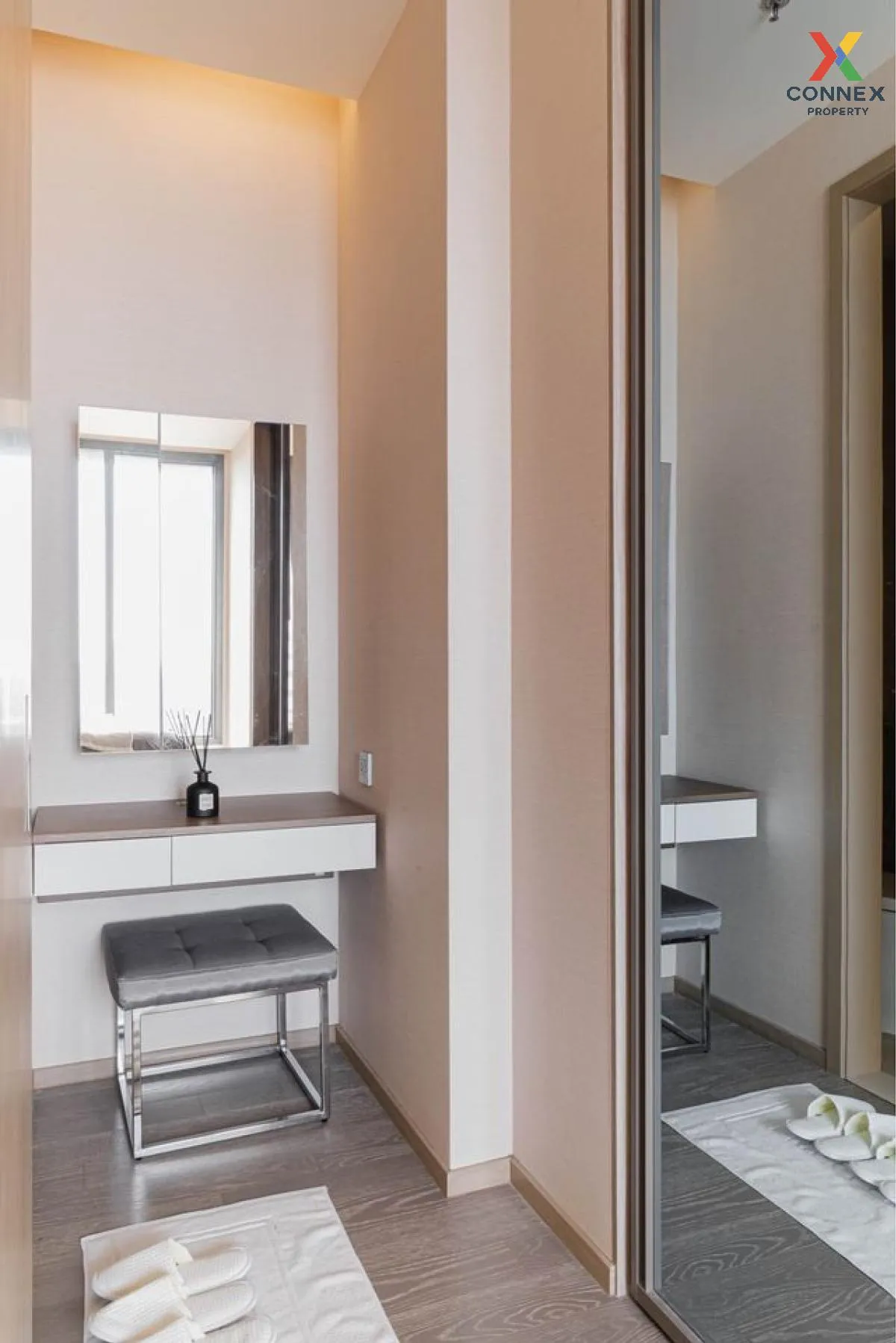 For Sale Condo , The Esse Asoke , nice view , high floor , corner For Sale Condo , The Esse Asoke , nice view , high floor , corner