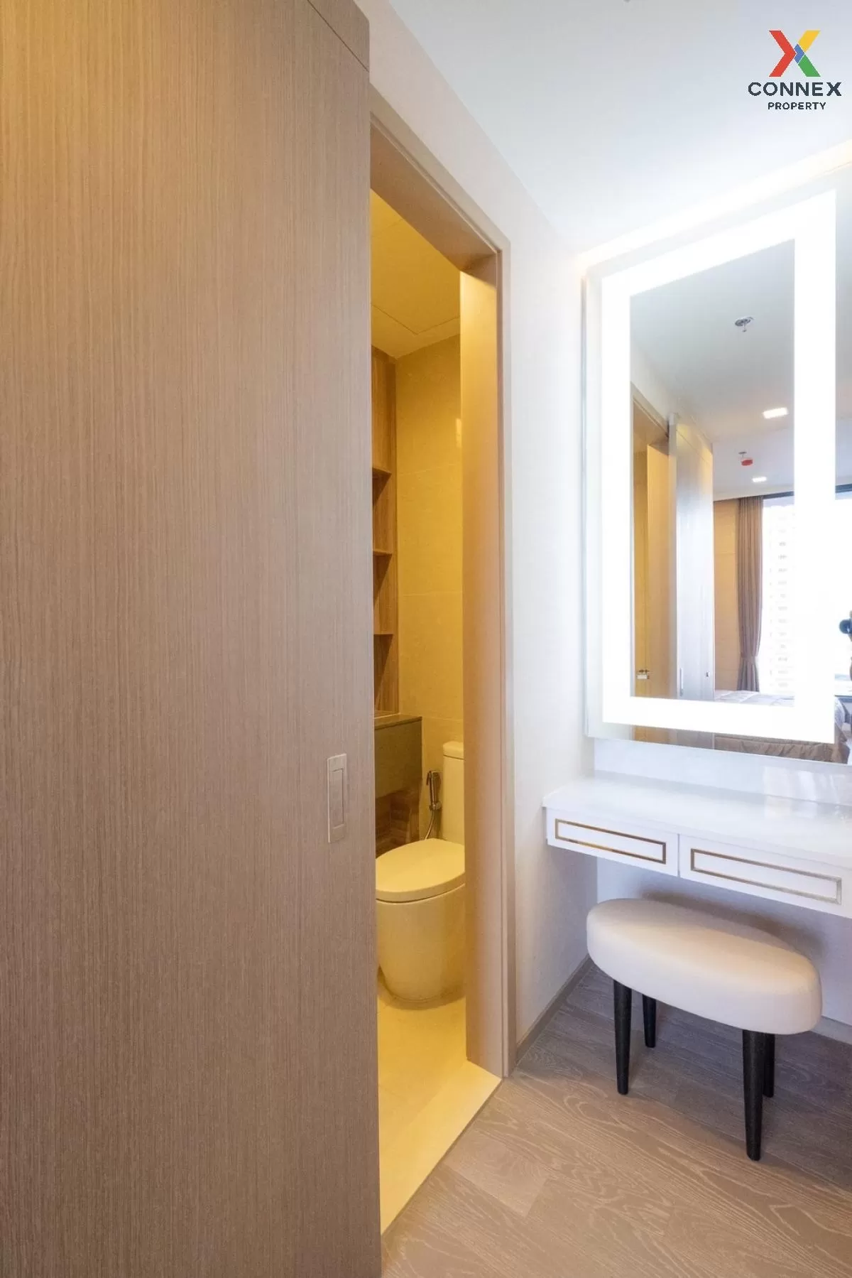 FOR RENT Condo , The Esse Asoke , BTS-Asok , Khlong Toei Nuea , W