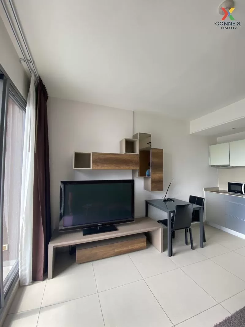 FOR RENT condo , The Lofts Ekkamai , BTS-Ekkamai , Phra Khanong N 3