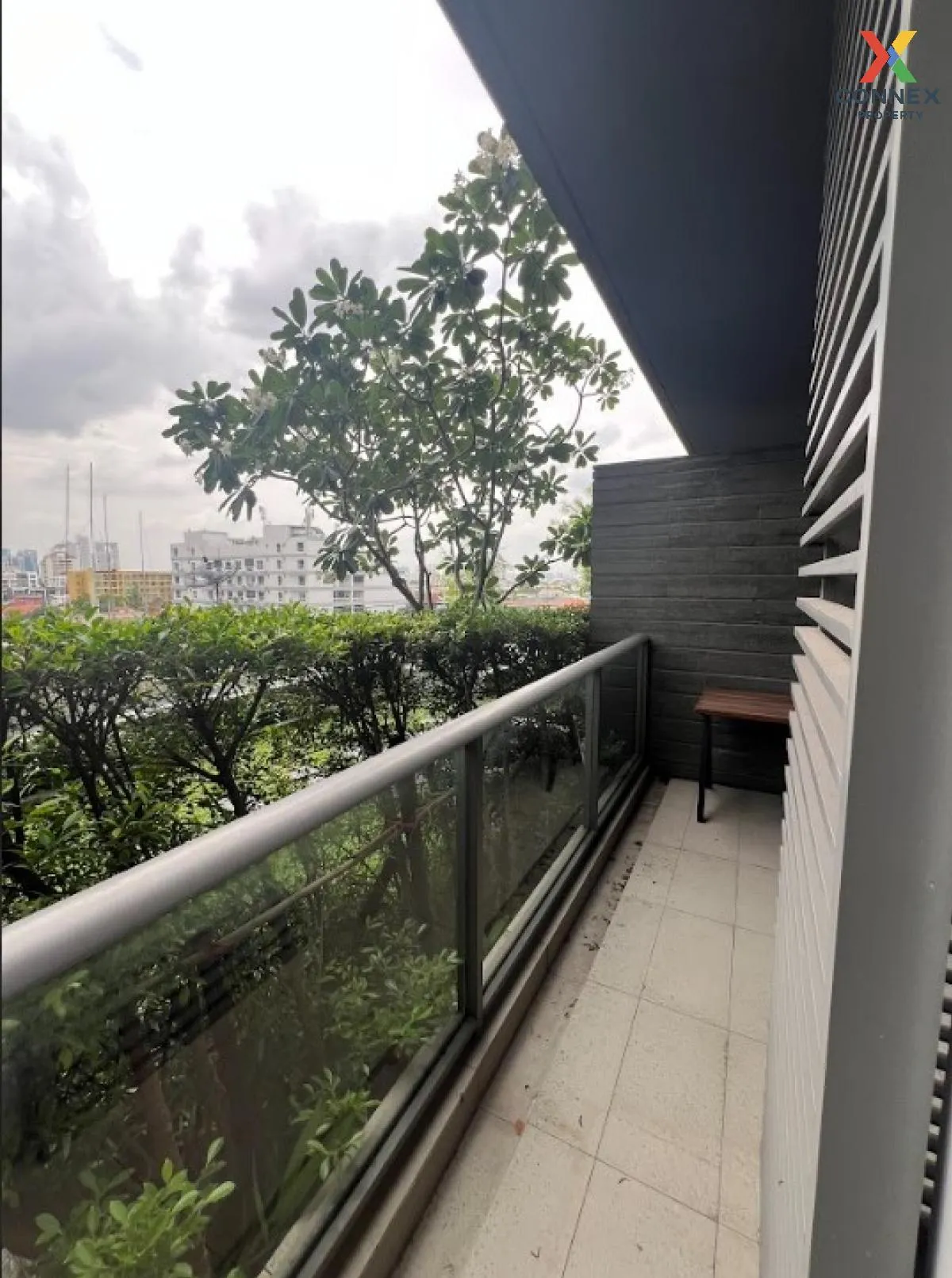 FOR RENT condo , The Lofts Ekkamai , BTS-Ekkamai , Phra Khanong N