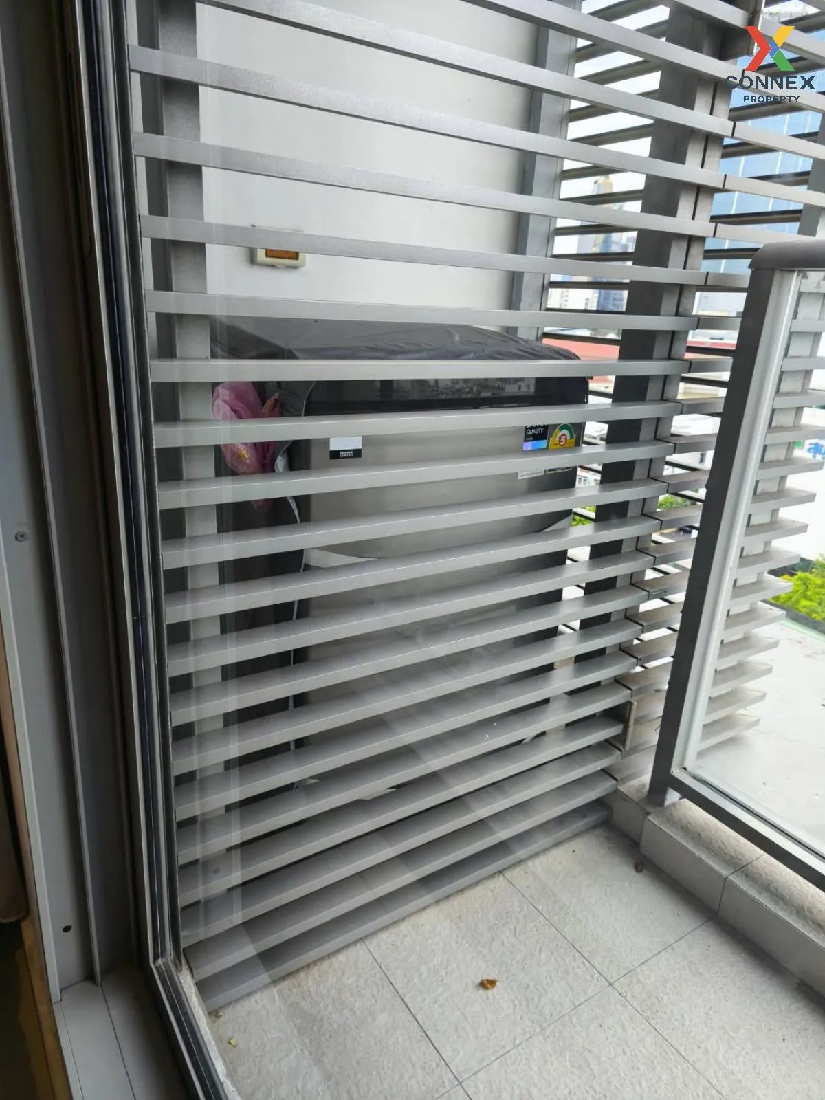 FOR RENT condo , The Lofts Ekkamai , BTS-Ekkamai , Phra Khanong N