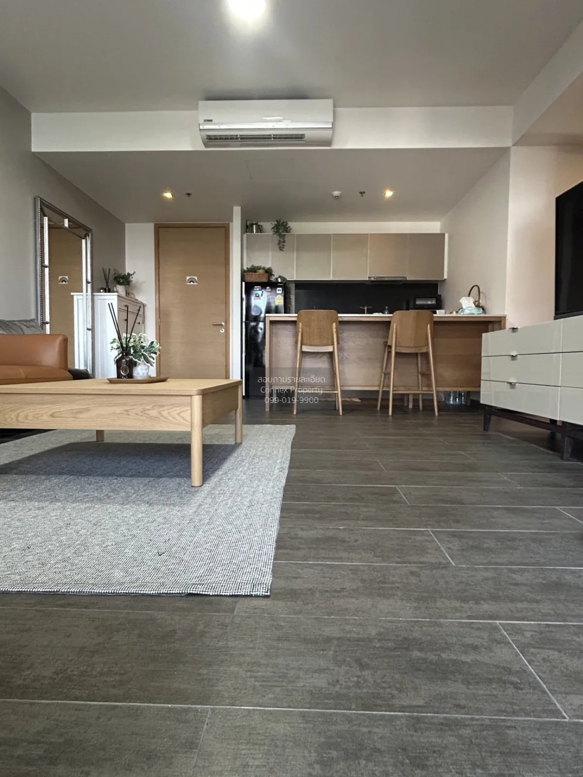 FOR RENT condo , The Lofts Ekkamai , BTS-Ekkamai , Phra Khanong N 2