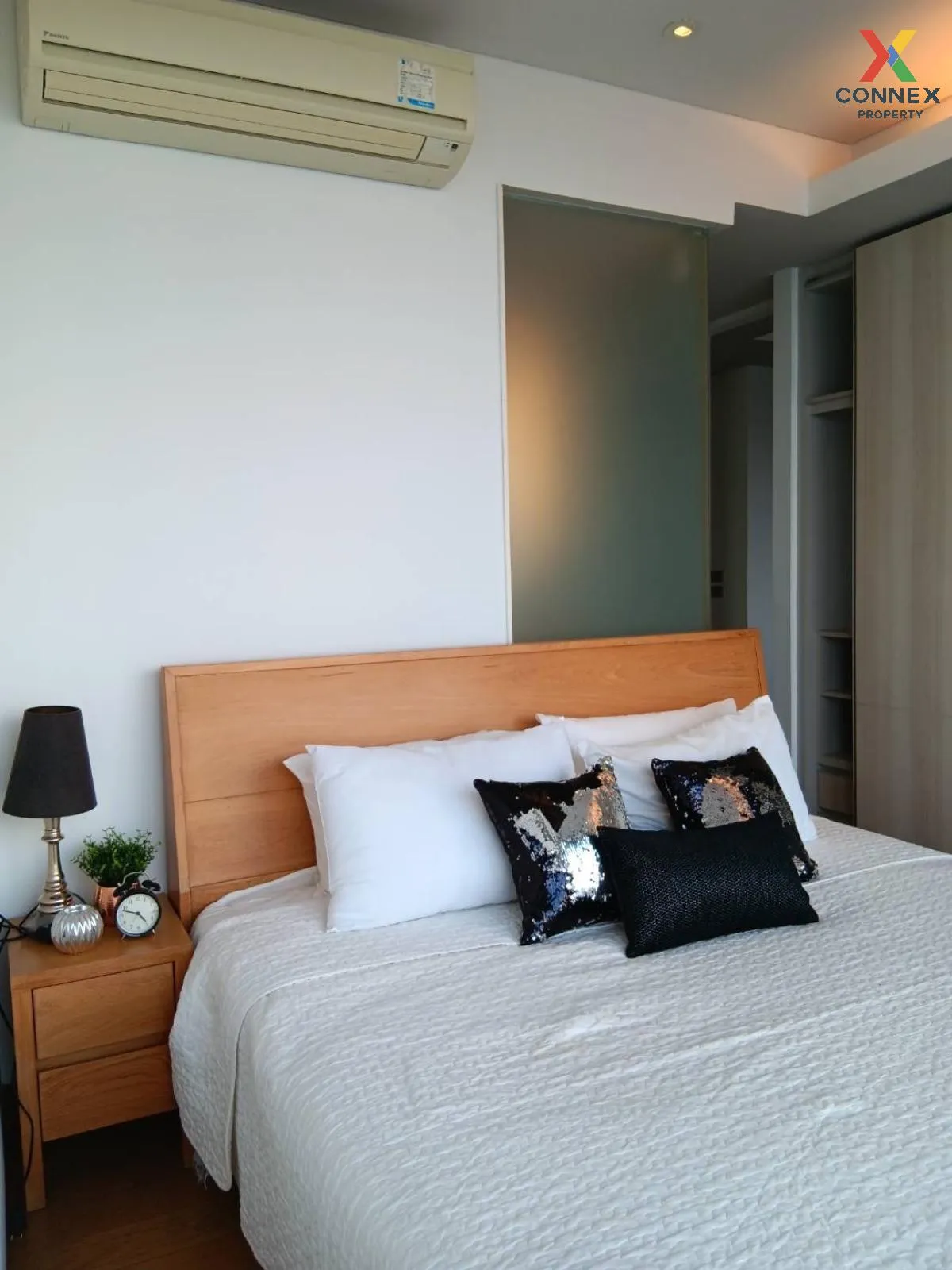 FOR RENT condo , The Lumpini 24 , BTS-Phrom Phong , Khlong Tan , 