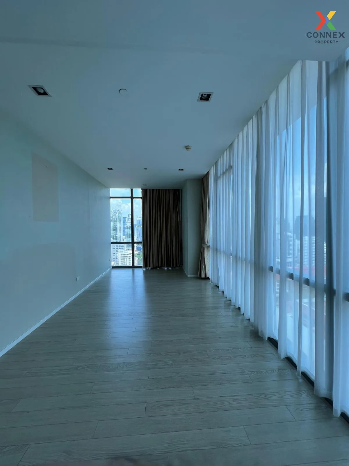 ขายคอนโด  เดอะ รูม สุขุมวิท 21 ดูเพล็กซ์ วิวสวย ชั้นสูง BTS-อโศก  ขายคอนโด  เดอะ รูม สุขุมวิท 21 ดูเพล็กซ์ วิวสวย ชั้นสูง BTS-อโศก  4