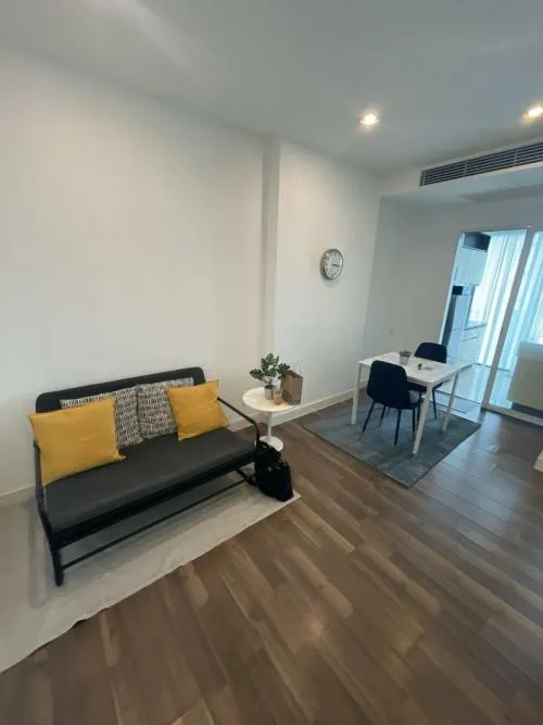 เช่าคอนโด  เดอะ รูม สุขุมวิท 62 BTS-ปุณณวิถี บางจาก เขต พระโขนง กรุงเทพ CX-23519