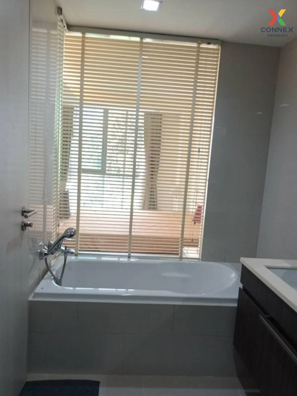 เช่าคอนโด  เวีย 49 BTS-พร้อมพงษ์ คลองตันเหนือ เขต วัฒนา กรุงเทพ C