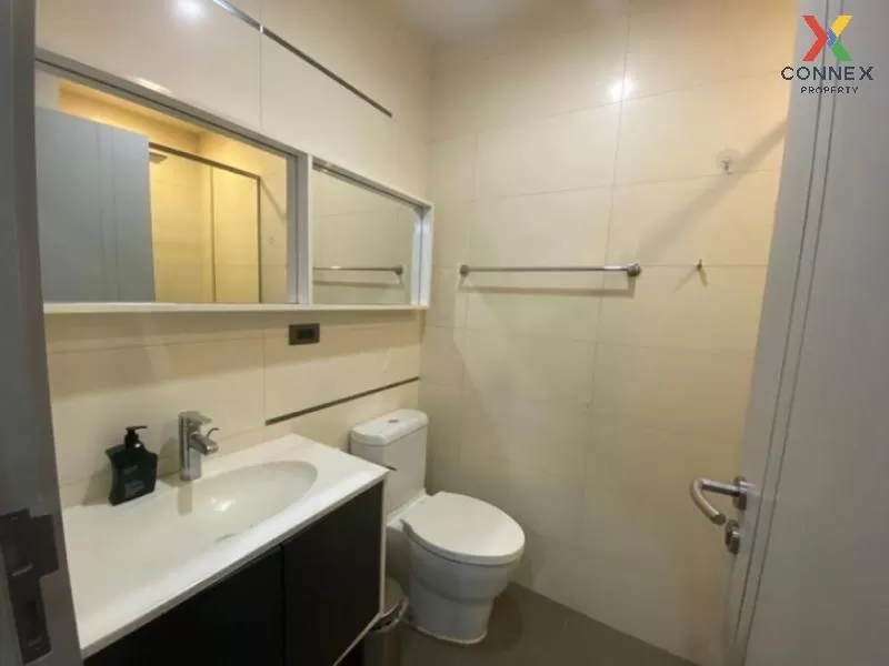 FOR RENT condo , WYNE Sukhumvit , corner unit , BTS-Phra Khanong 