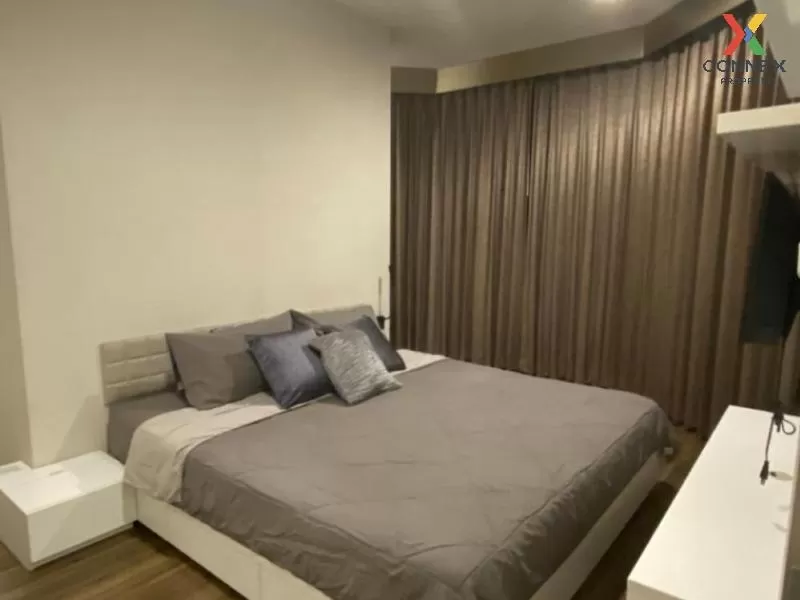 FOR RENT condo , WYNE Sukhumvit , corner unit , BTS-Phra Khanong 