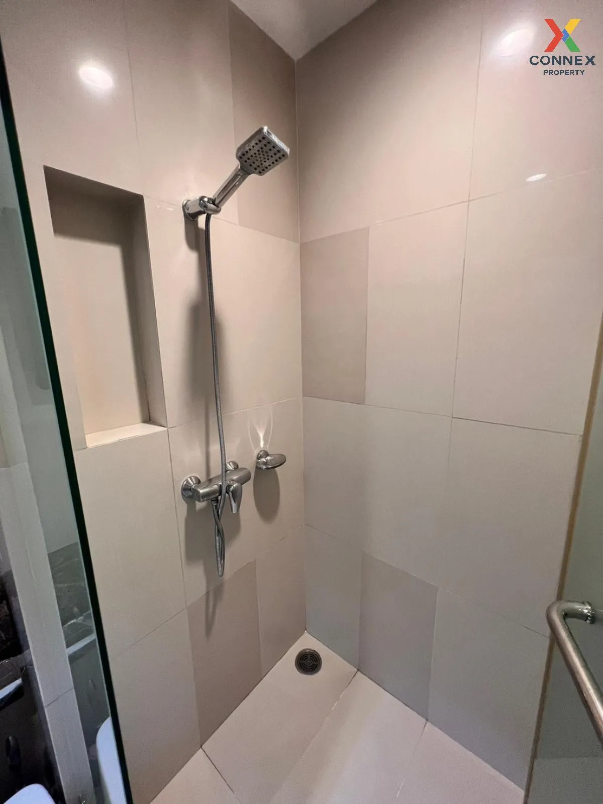 เช่าคอนโด  ฟิวส์ สาทร - ตากสิน BTS-วงเวียนใหญ่ บางลำภูล่าง เขต คล