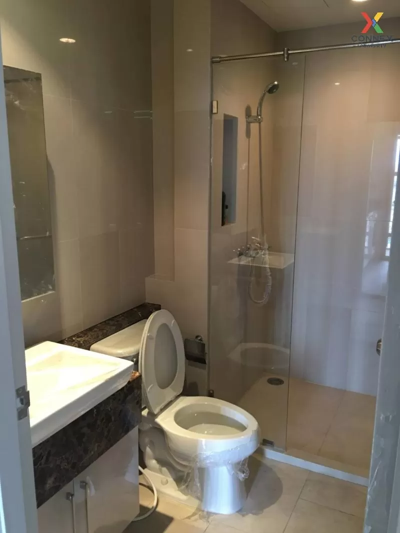 FOR SALE condo , Fuse Sathorn - Taksin , BTS-Wongwian Yai , Bang 