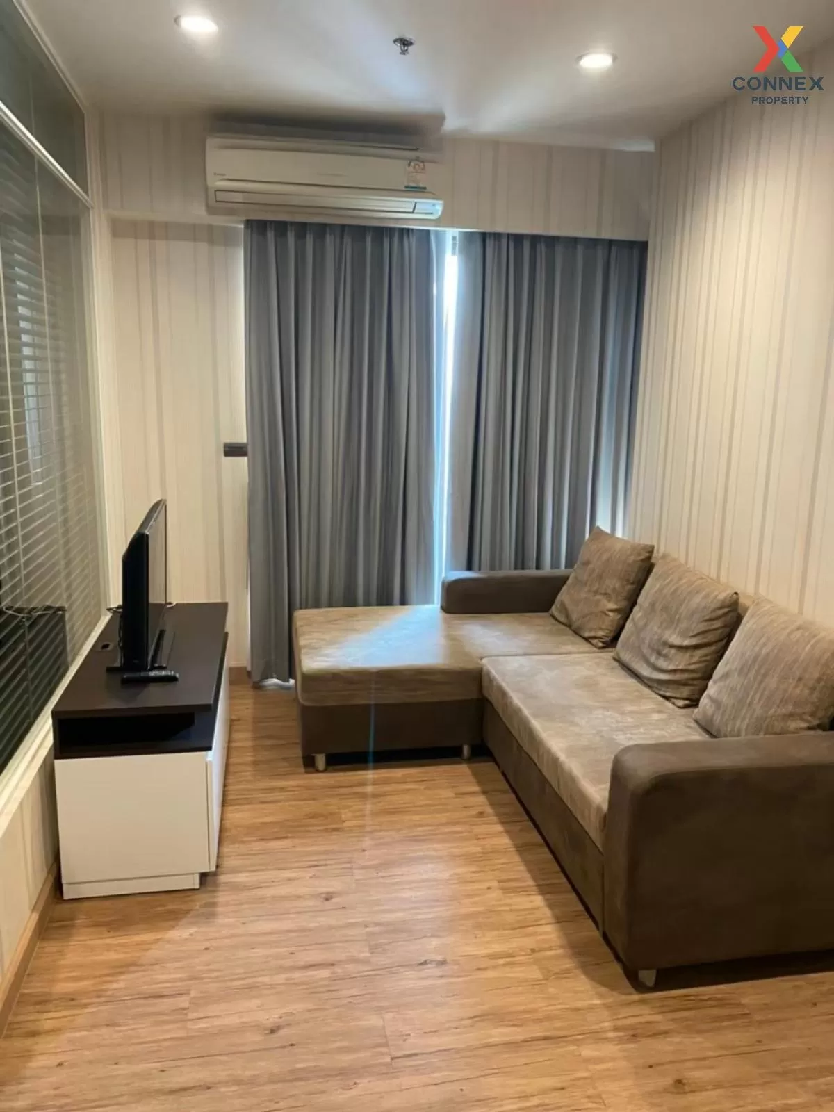 FOR RENT condo , Fuse Sathorn - Taksin , BTS-Wongwian Yai , Bang  2