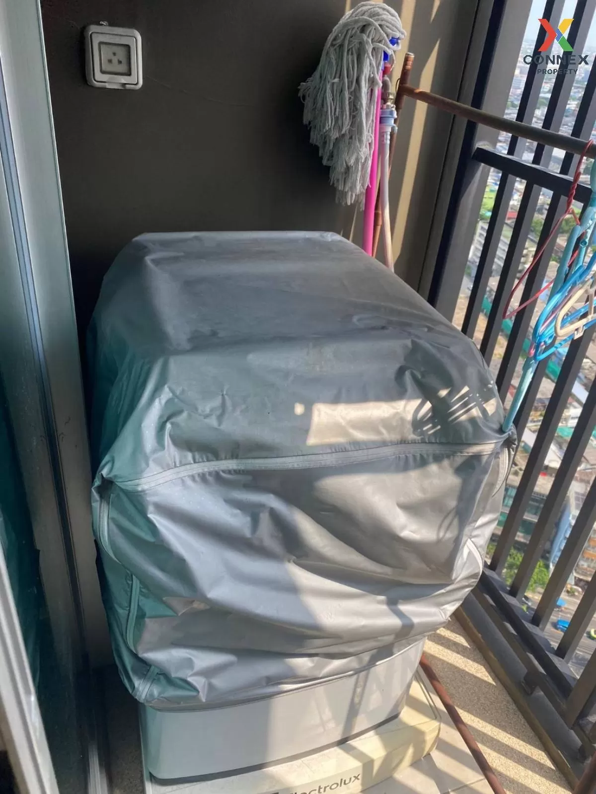 FOR RENT condo , Fuse Chan-Sathorn , BTS-Saint Louis , Thung Wat 