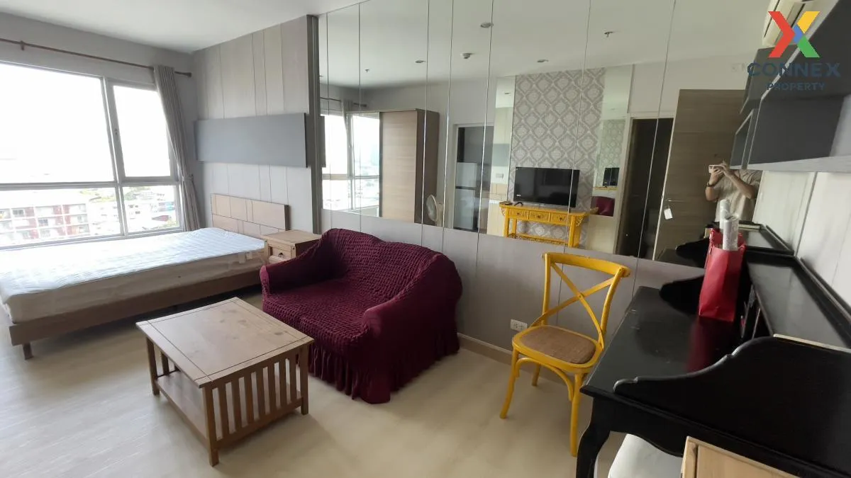 FOR RENT condo , Hive Taksin , BTS-Wongwian Yai , Khlong Ton Sai  2