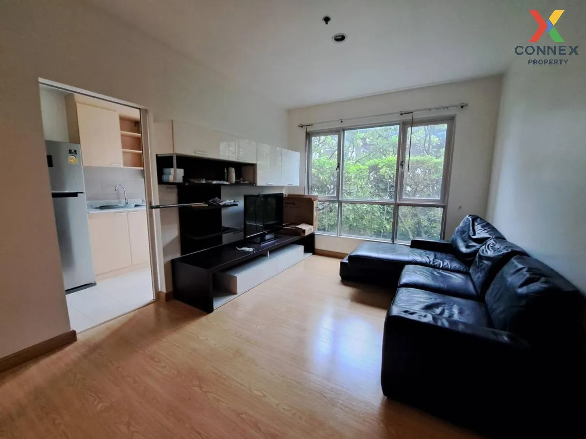 FOR RENT condo , Hive Taksin , BTS-Wongwian Yai , Khlong Ton Sai  2