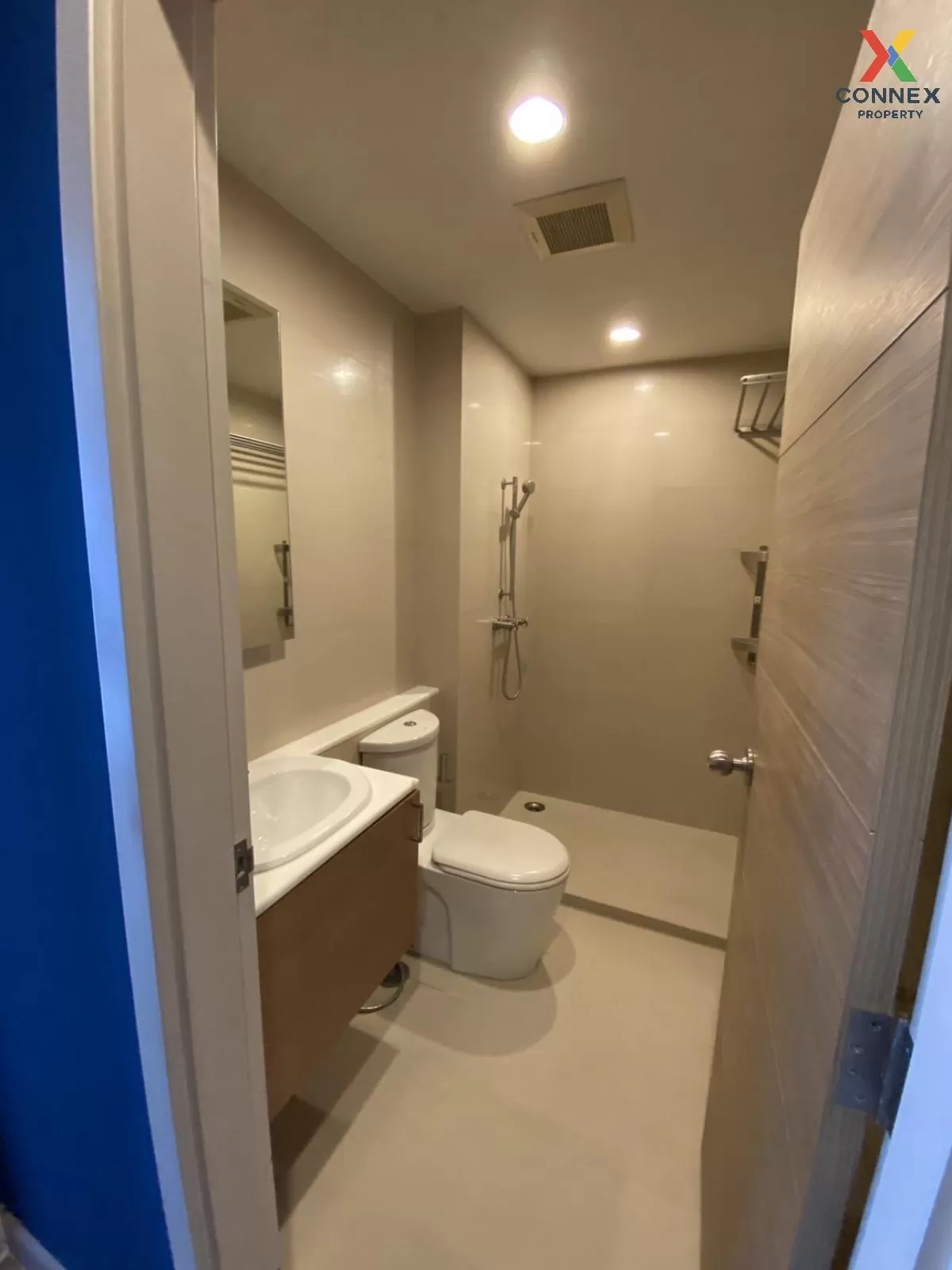For Sale Condo , Hive Taksin , BTS-Wongwian Yai , Khlong Ton Sai 