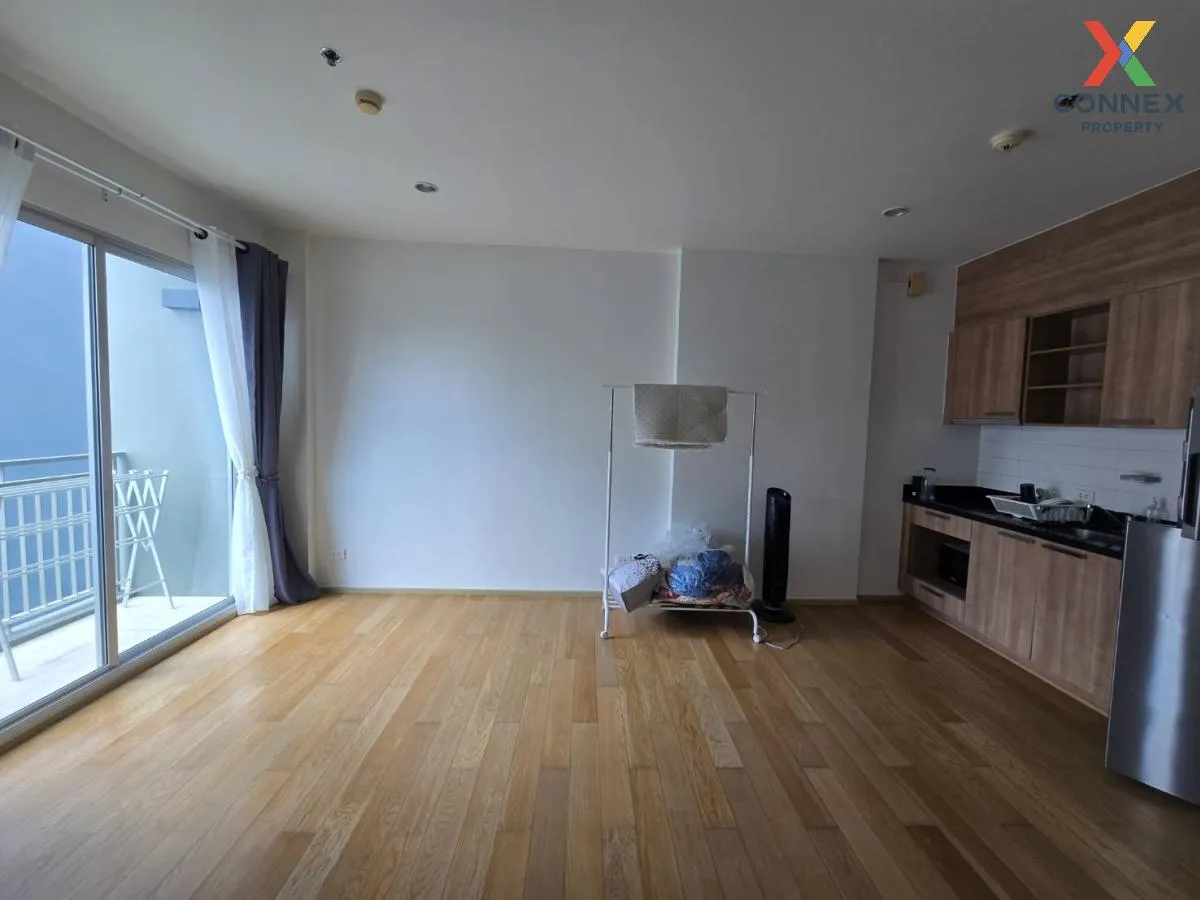 FOR RENT condo , Hive Sathorn , BTS-Krung Thon Buri , Khlong Ton  2