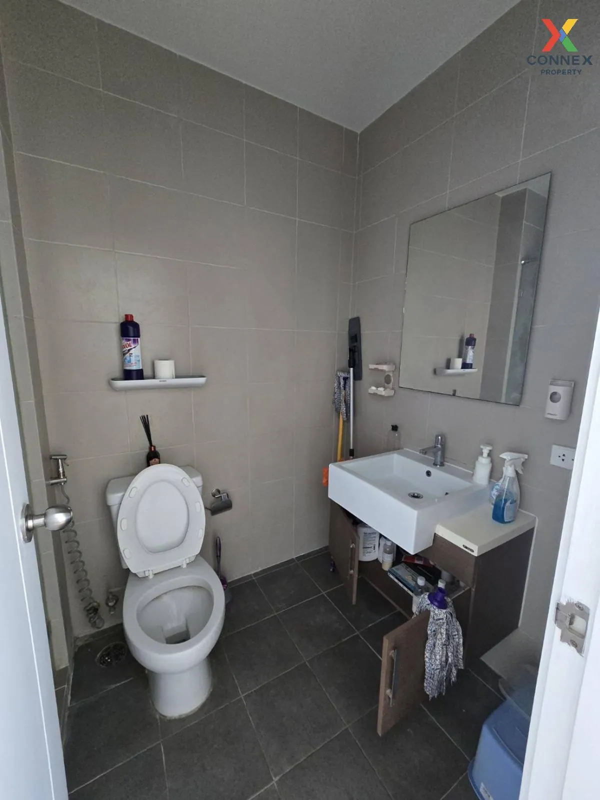 เช่าคอนโด  ไฮฟ์ สาทร BTS-กรุงธนบุรี คลองต้นไทร เขต คลองสาน กรุงเท