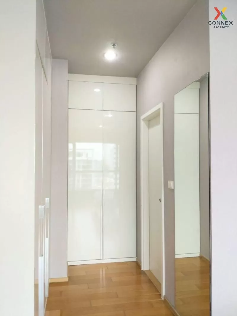 FOR RENT condo , Hive Sathorn , BTS-Krung Thon Buri , Khlong Ton 