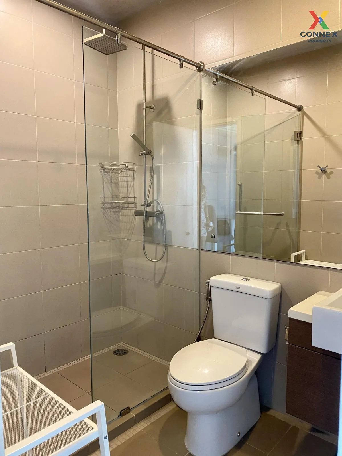 เช่าคอนโด  ไฮฟ์ สาทร BTS-กรุงธนบุรี คลองต้นไทร เขต คลองสาน กรุงเท