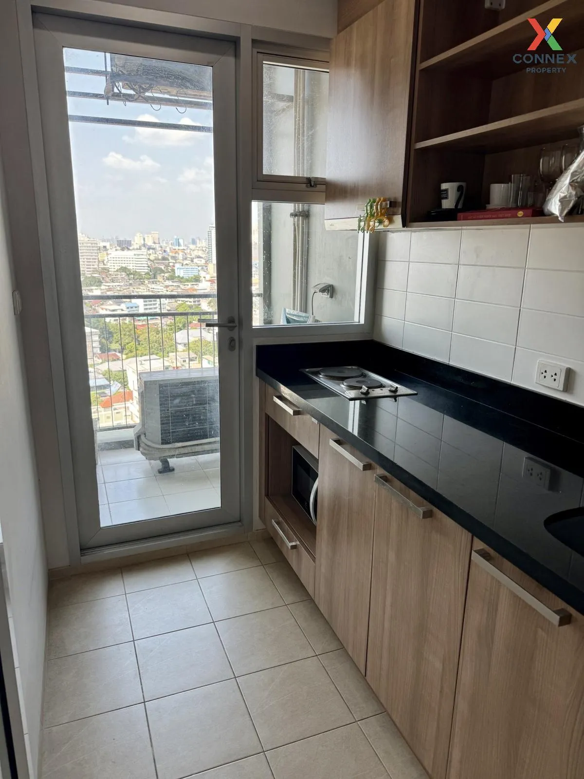 เช่าคอนโด  ไฮฟ์ สาทร BTS-กรุงธนบุรี คลองต้นไทร เขต คลองสาน กรุงเท