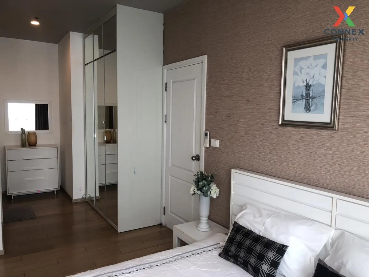 เช่าคอนโด  ไฮฟ์ สาทร BTS-กรุงธนบุรี คลองต้นไทร เขต คลองสาน กรุงเท