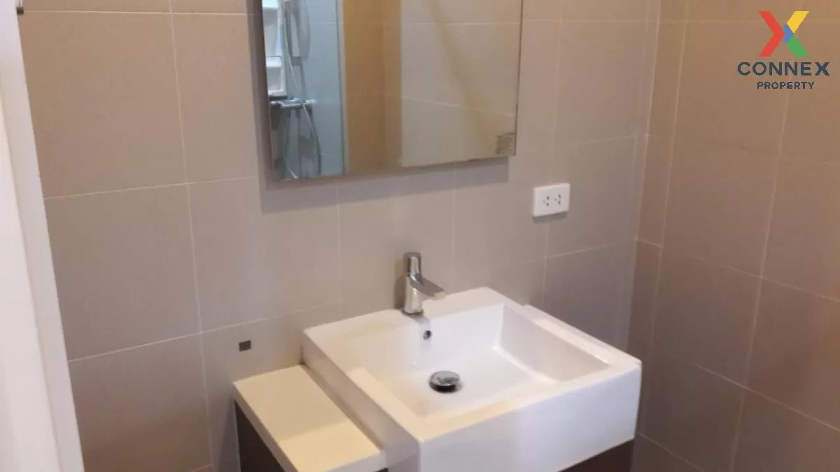 FOR RENT condo , Hive Sathorn , BTS-Krung Thon Buri , Khlong Ton 